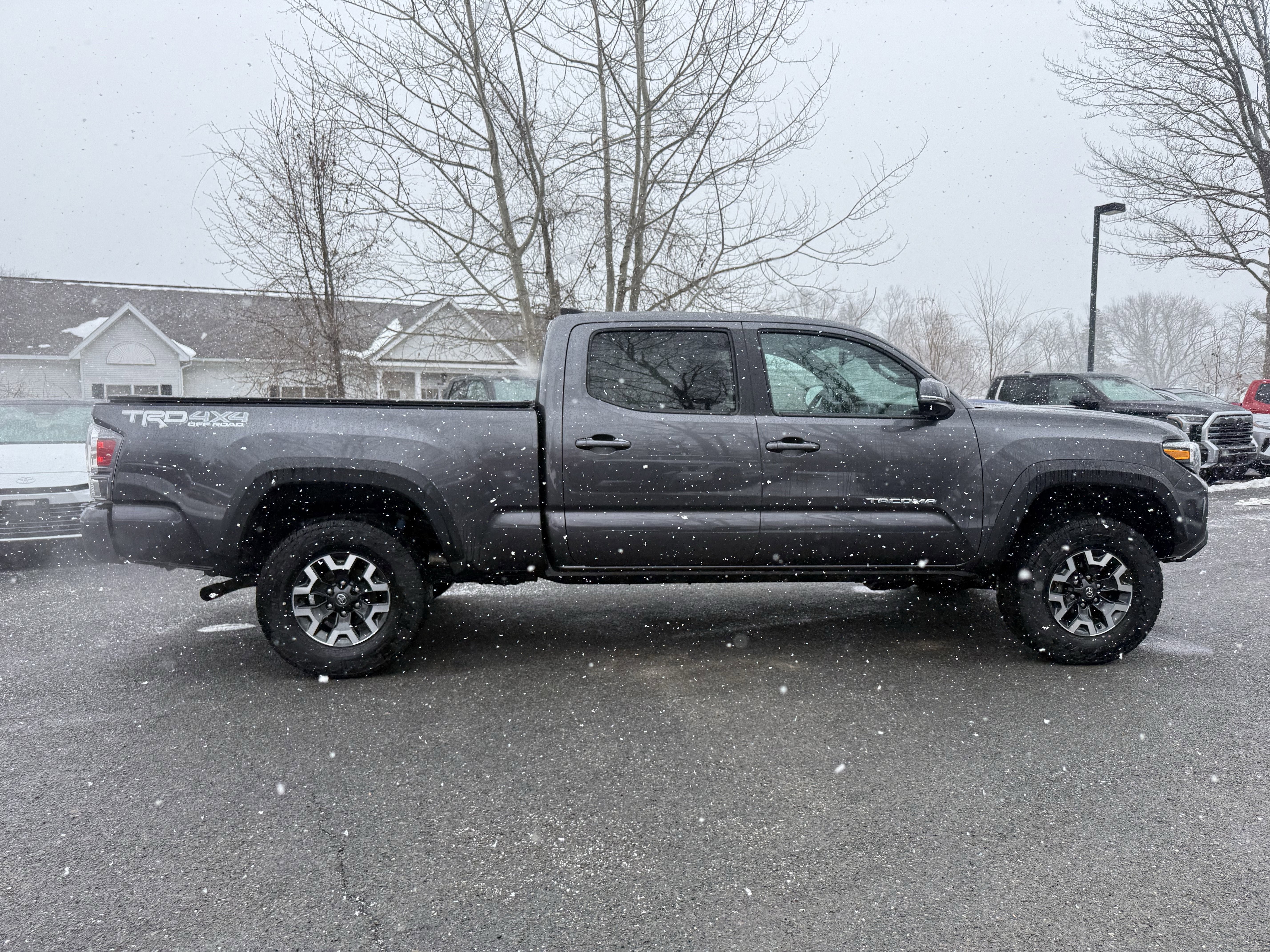 2023 Toyota Tacoma V6