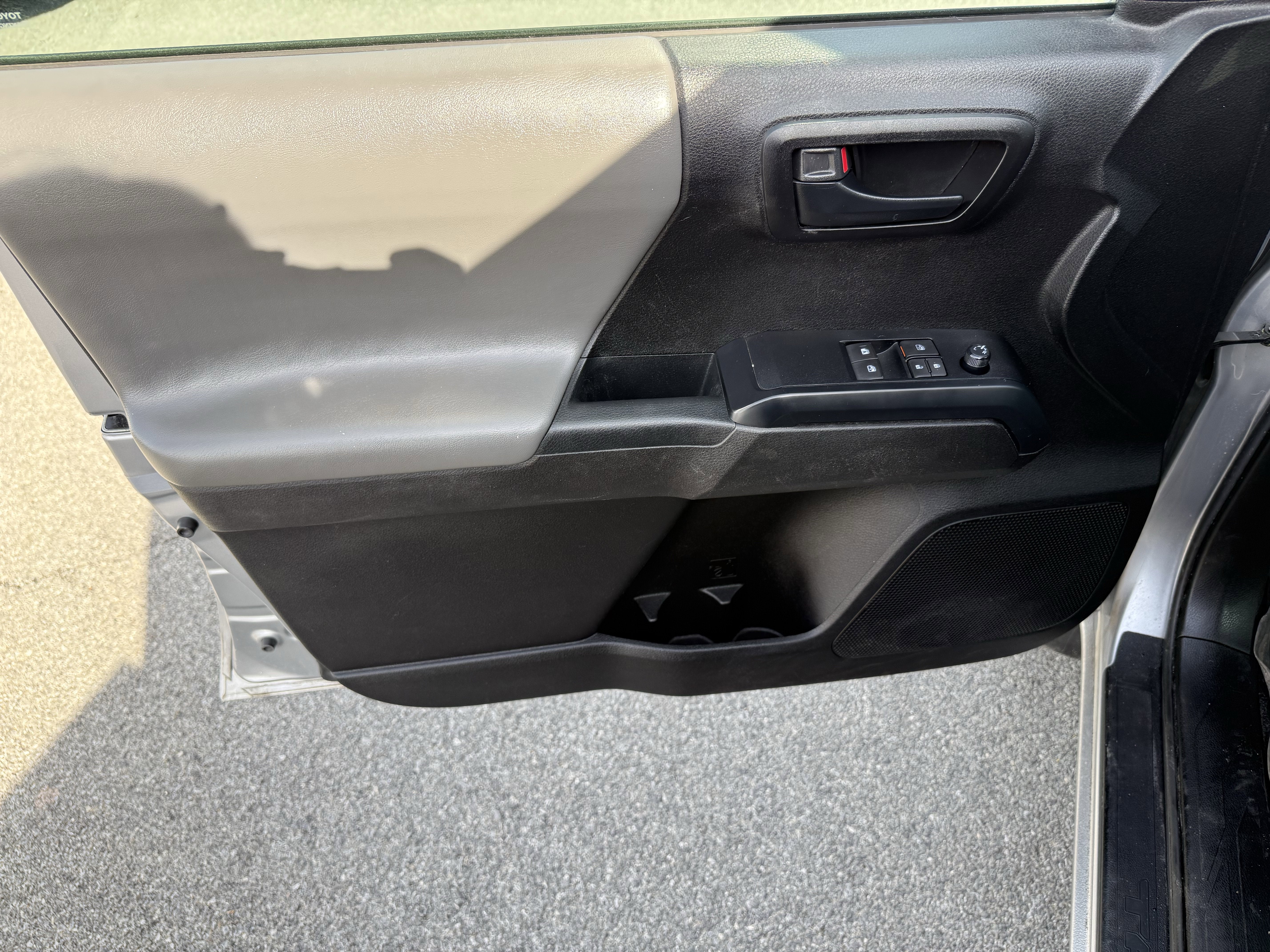 2021 Toyota Tacoma SR V6