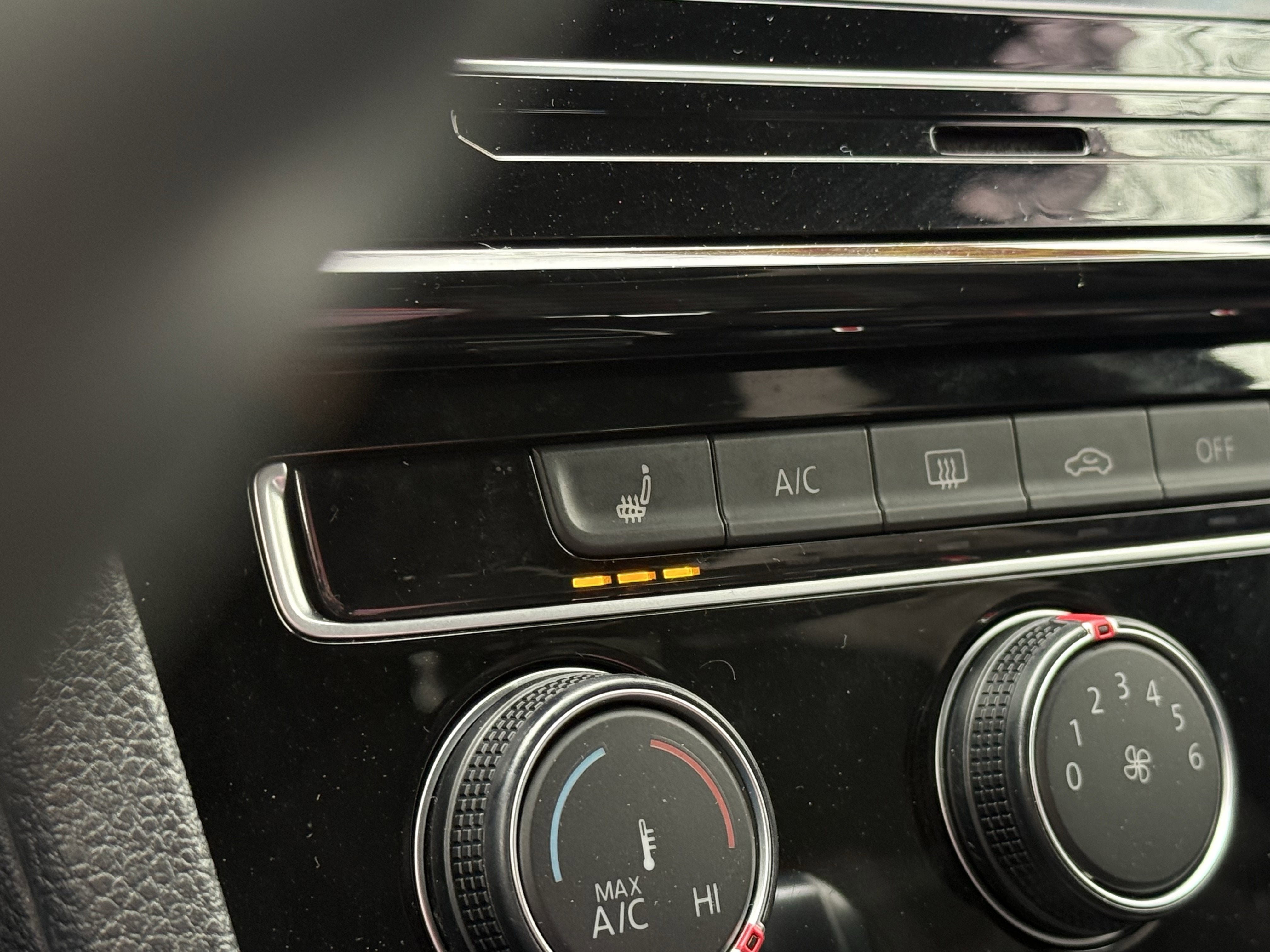 2020 Volkswagen Golf GTI Base