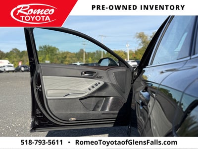 2019 Toyota Avalon Hybrid Limited