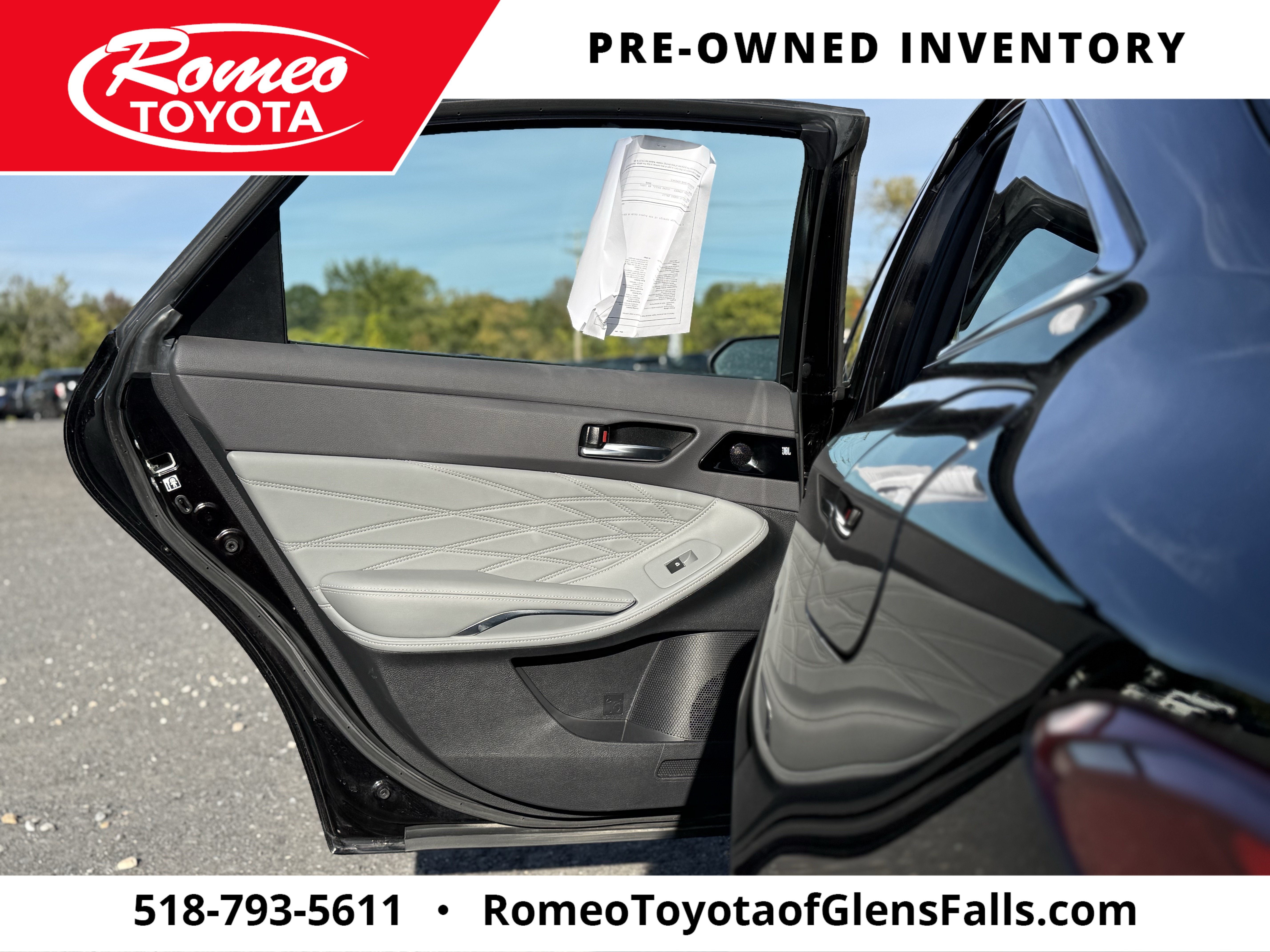 2019 Toyota Avalon Hybrid Limited