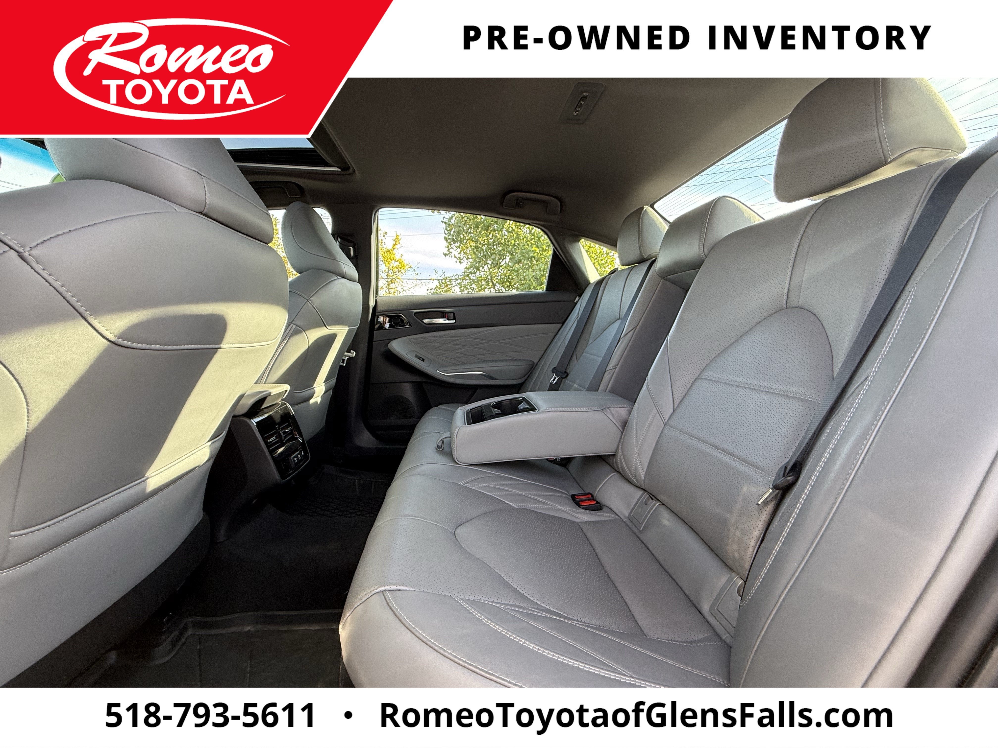 2019 Toyota Avalon Hybrid Limited