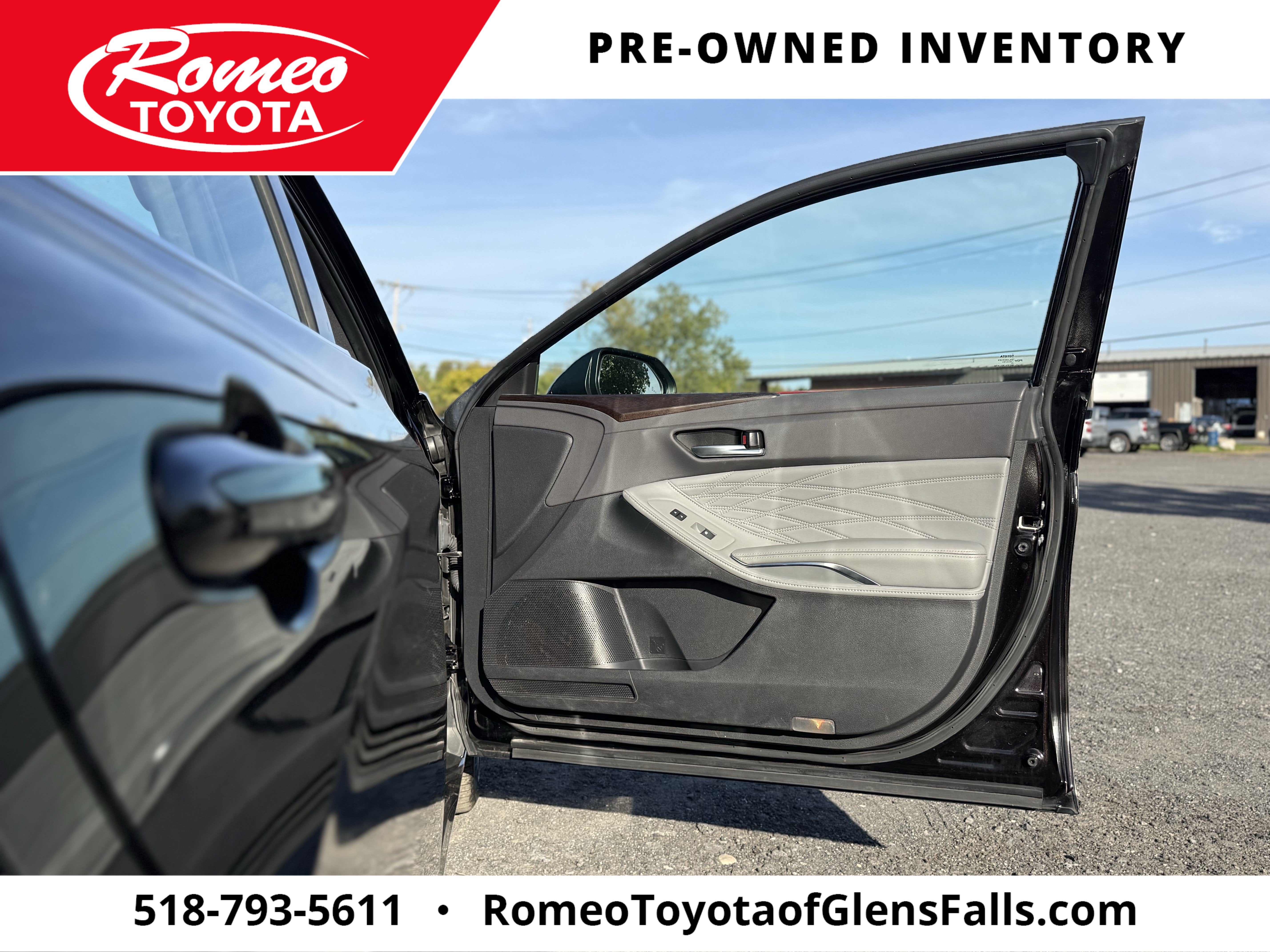 2019 Toyota Avalon Hybrid Limited