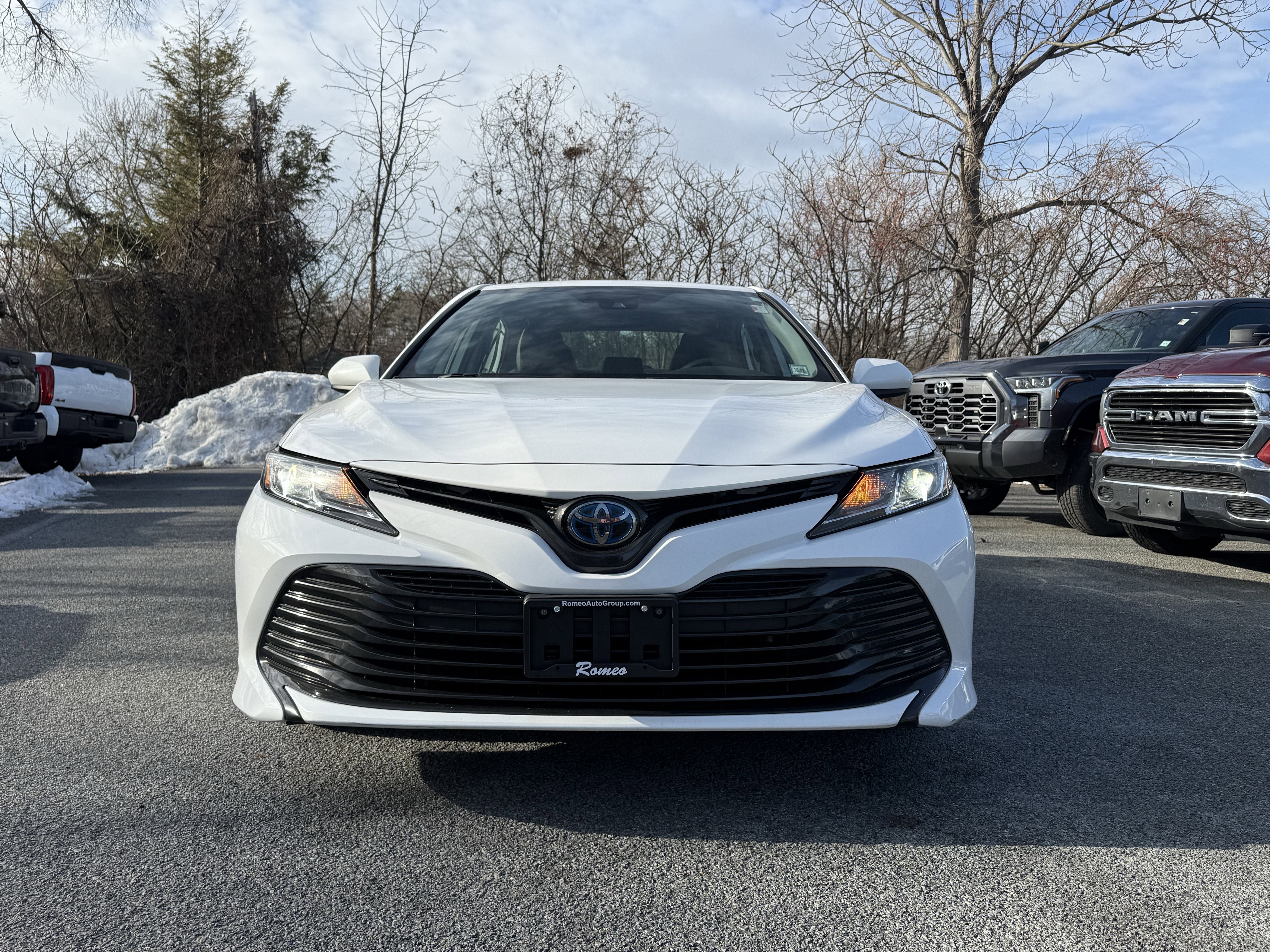 2019 Toyota Camry Hybrid LE