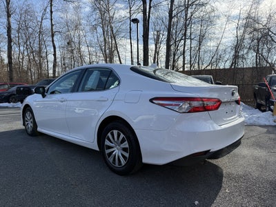 2019 Toyota Camry Hybrid LE
