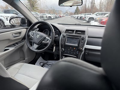 2017 Toyota Camry SE