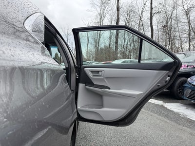 2017 Toyota Camry SE