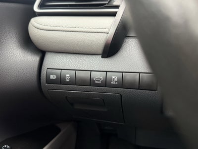 2022 Toyota Camry Hybrid LE