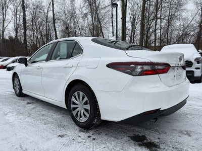 2022 Toyota Camry Hybrid LE