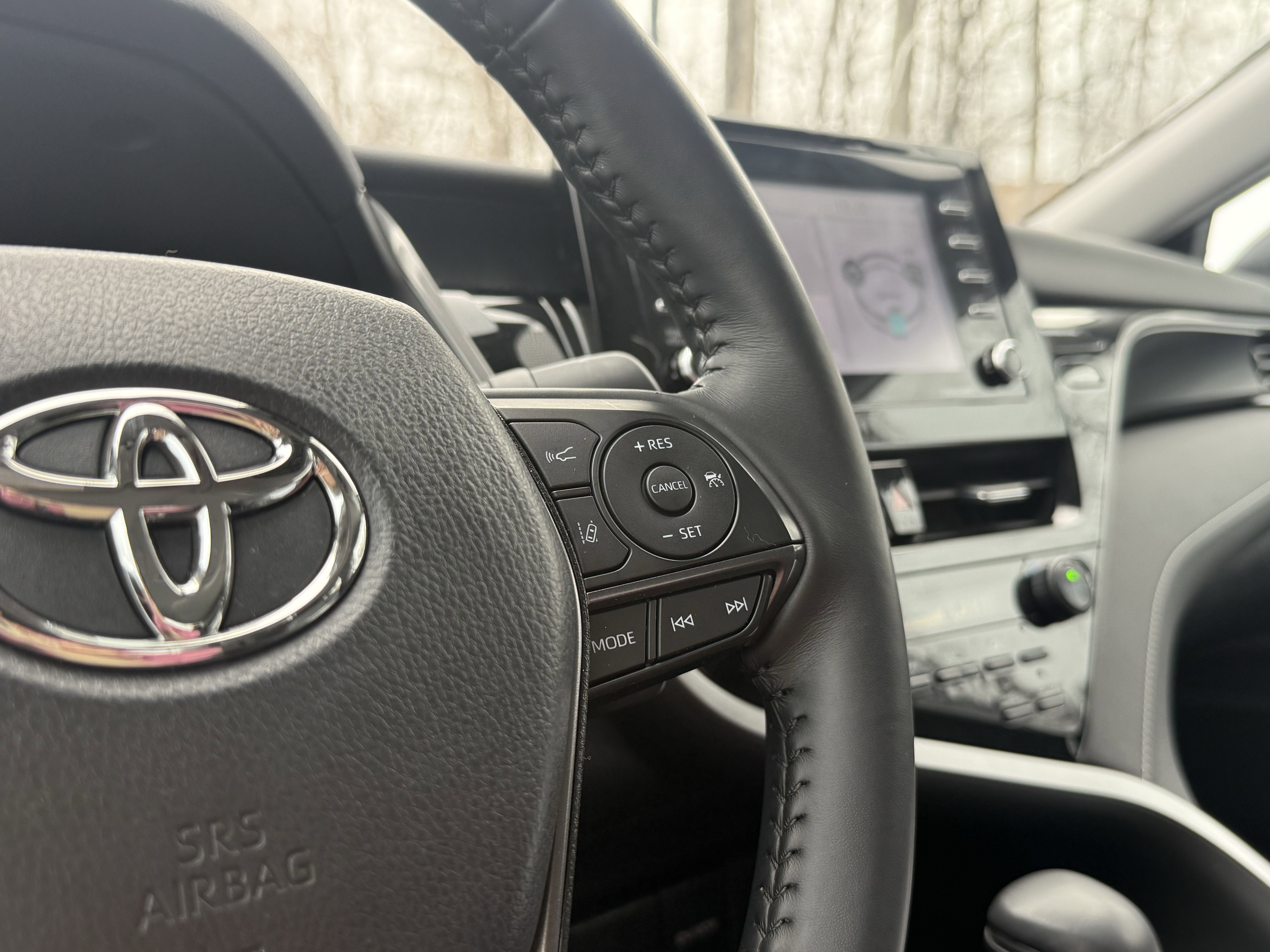 2022 Toyota Camry Hybrid SE