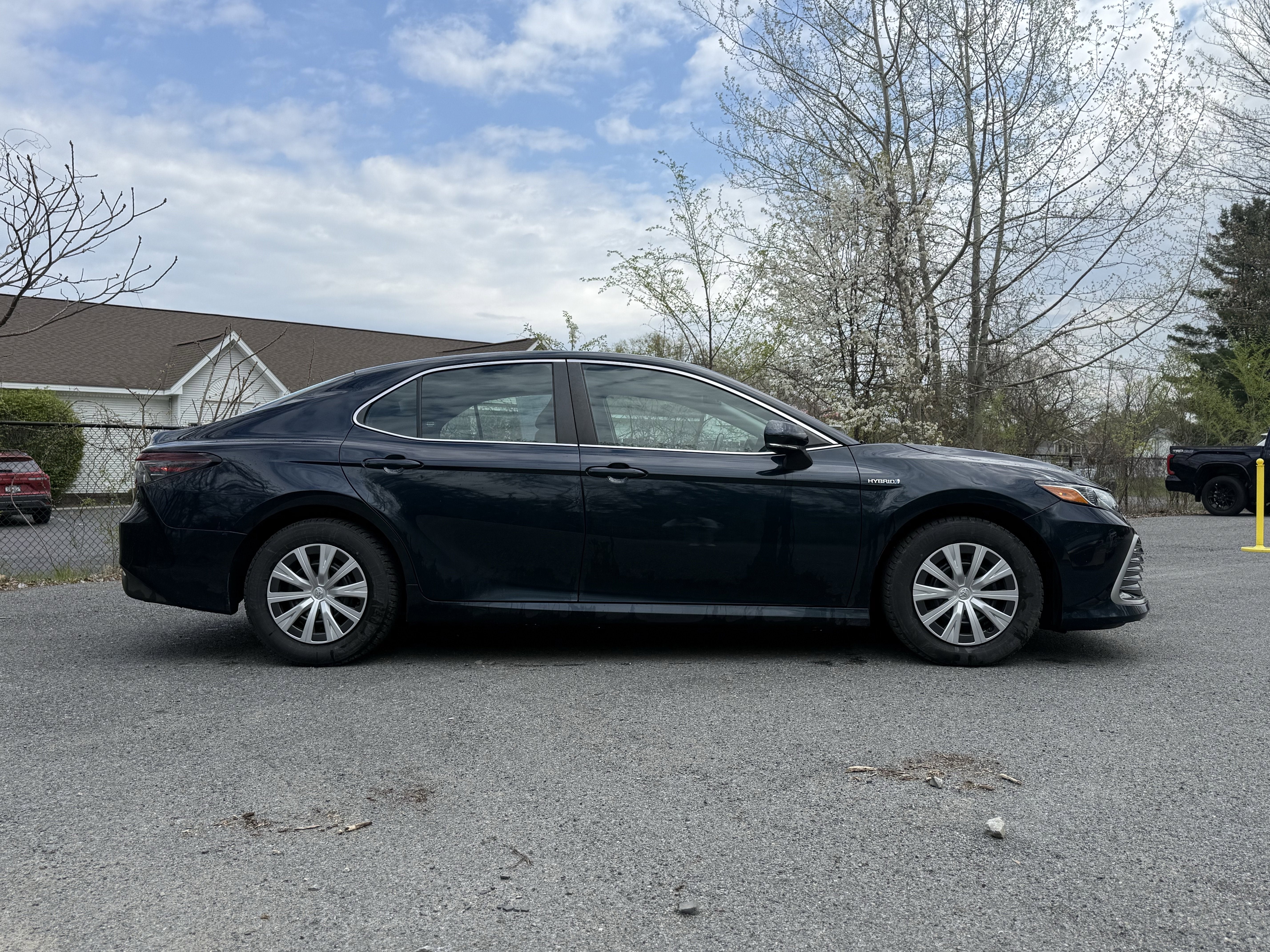 2021 Toyota Camry Hybrid LE