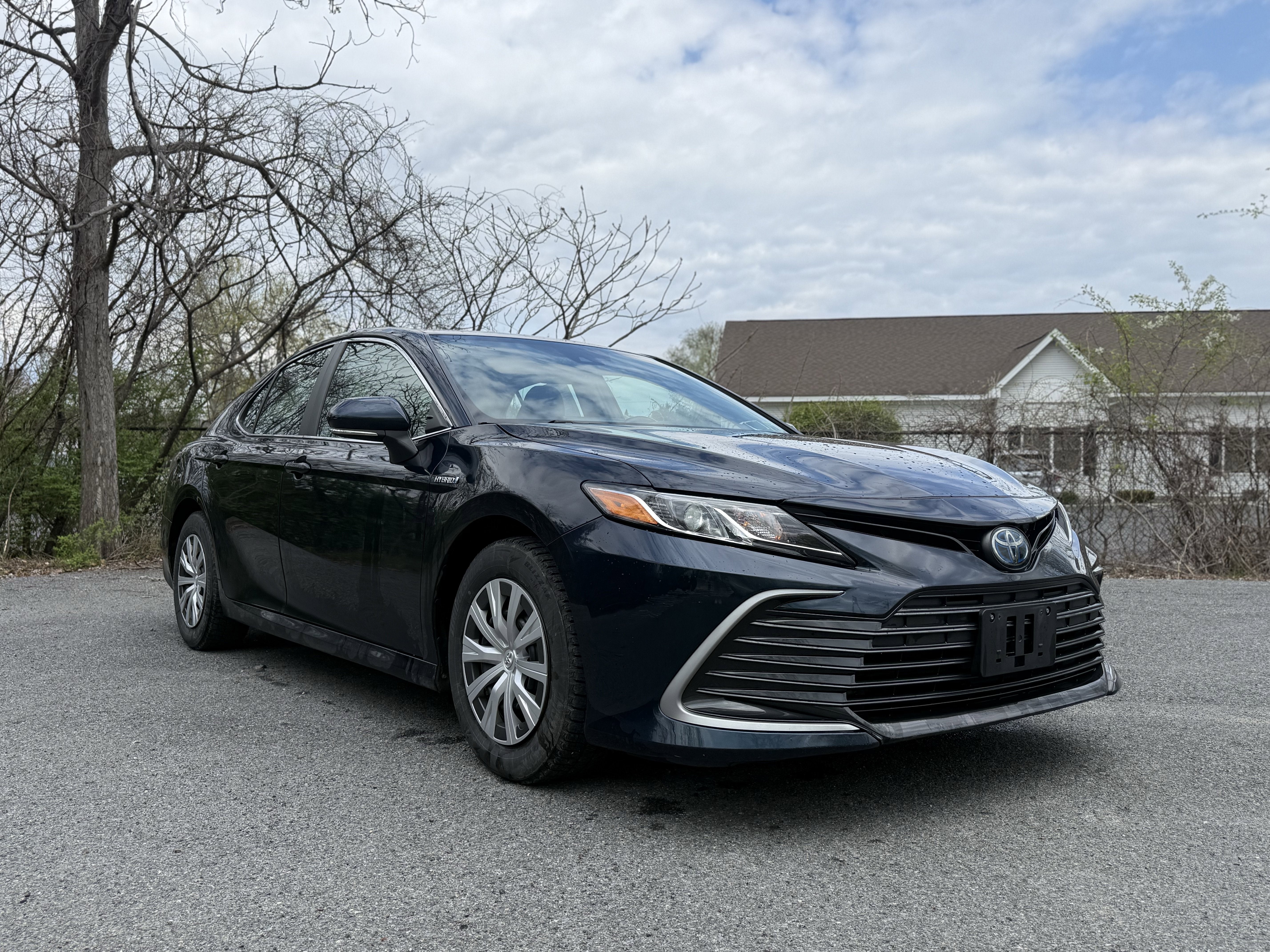 2021 Toyota Camry Hybrid LE
