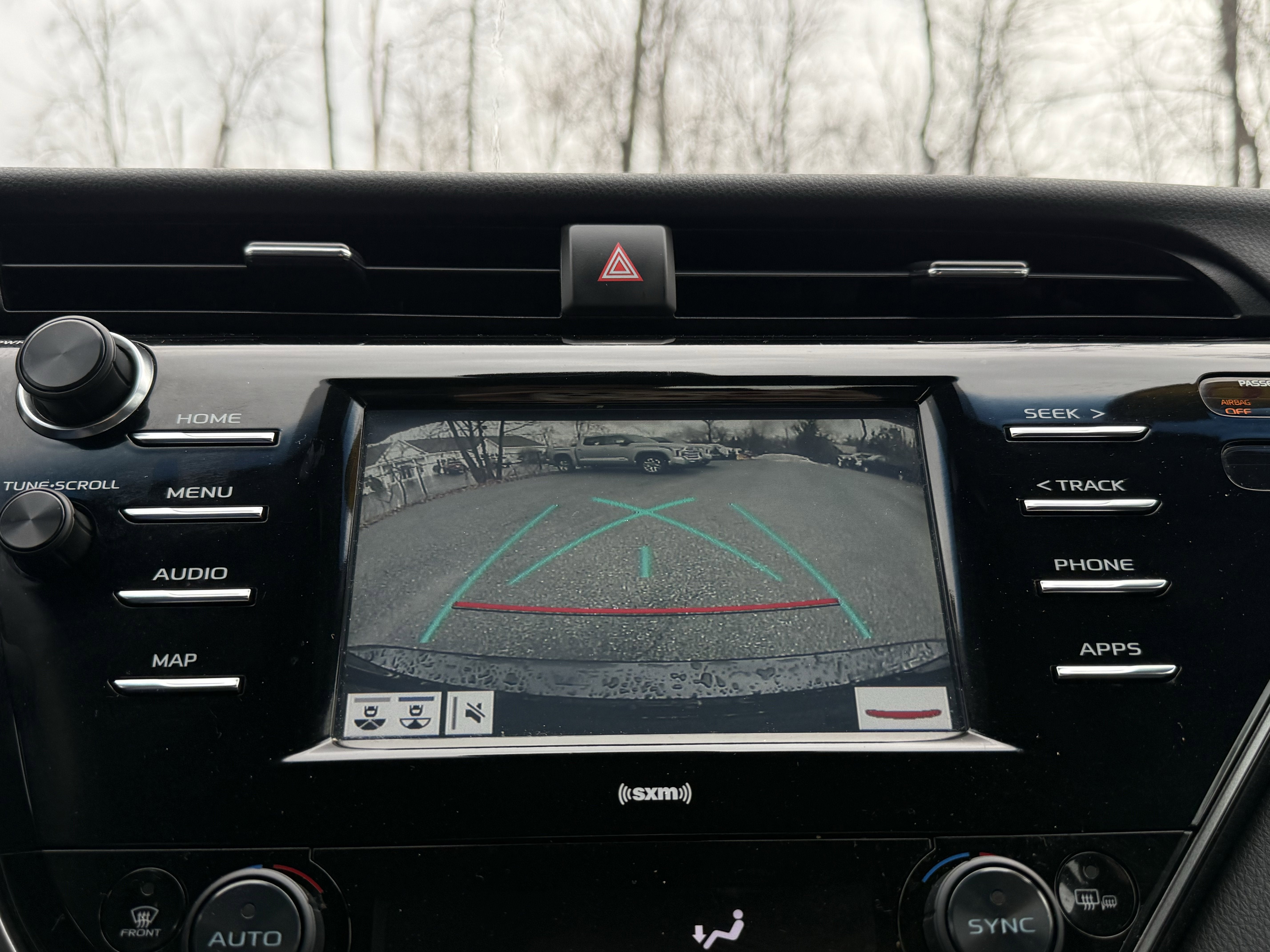 2020 Toyota Camry Hybrid LE