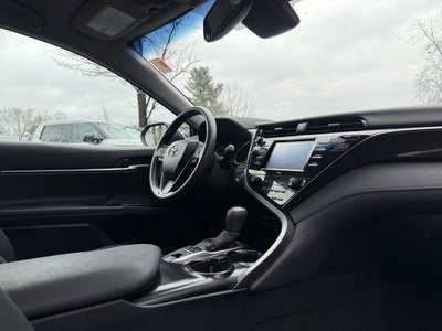 2020 Toyota Camry Hybrid LE