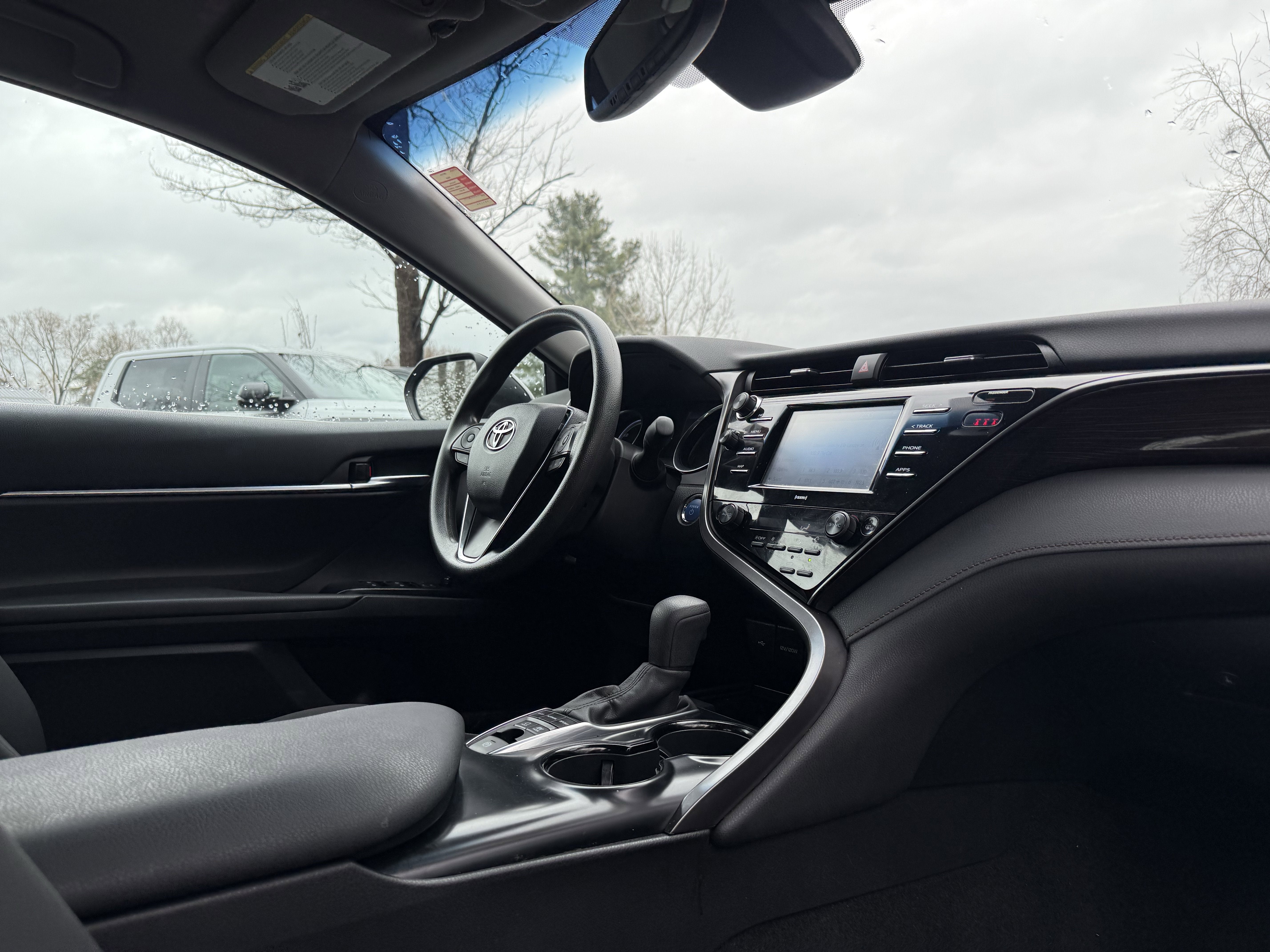 2020 Toyota Camry Hybrid LE