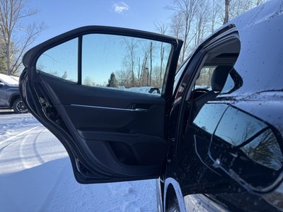 2021 Toyota Camry Hybrid SE