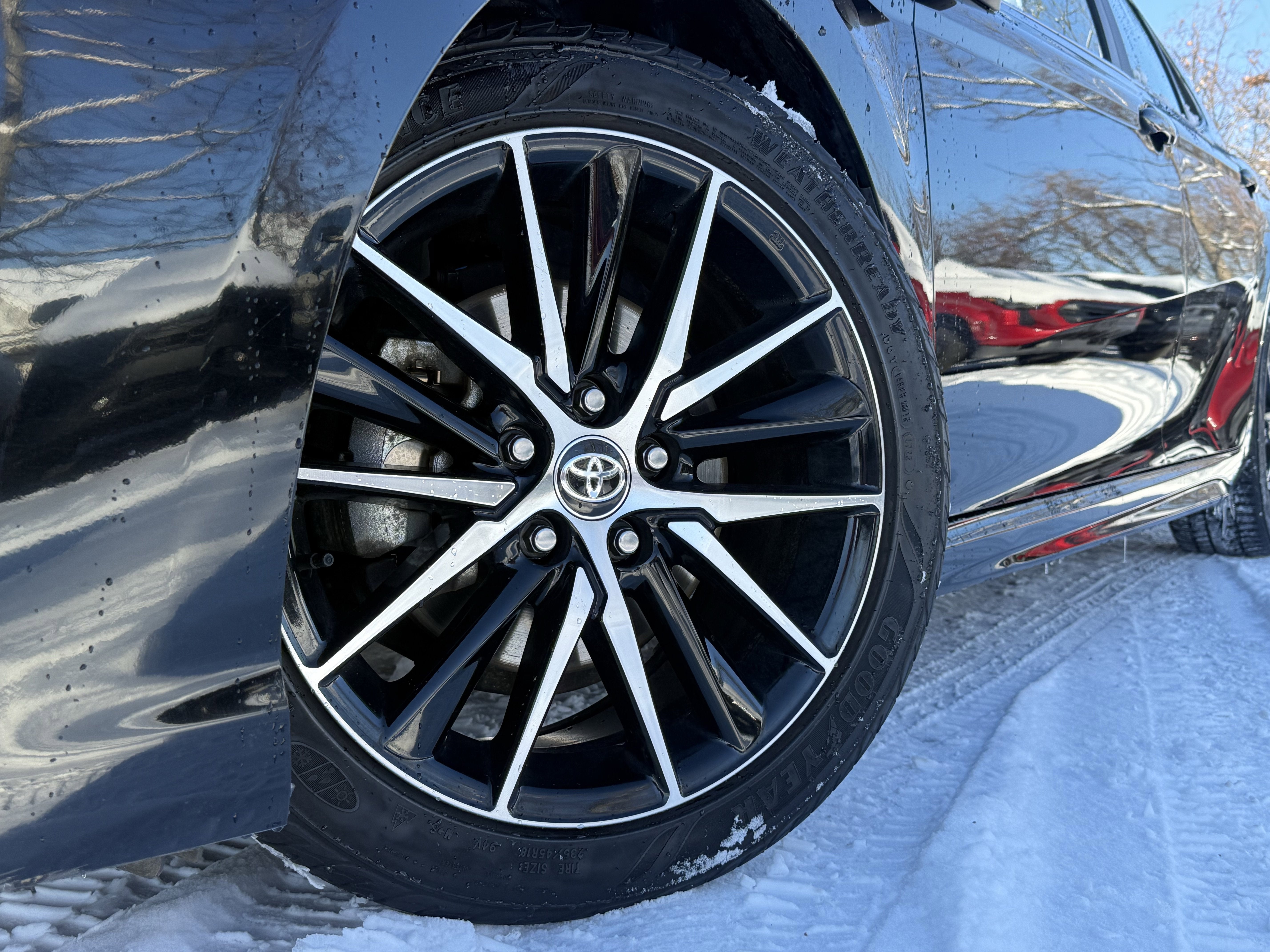 2021 Toyota Camry Hybrid SE