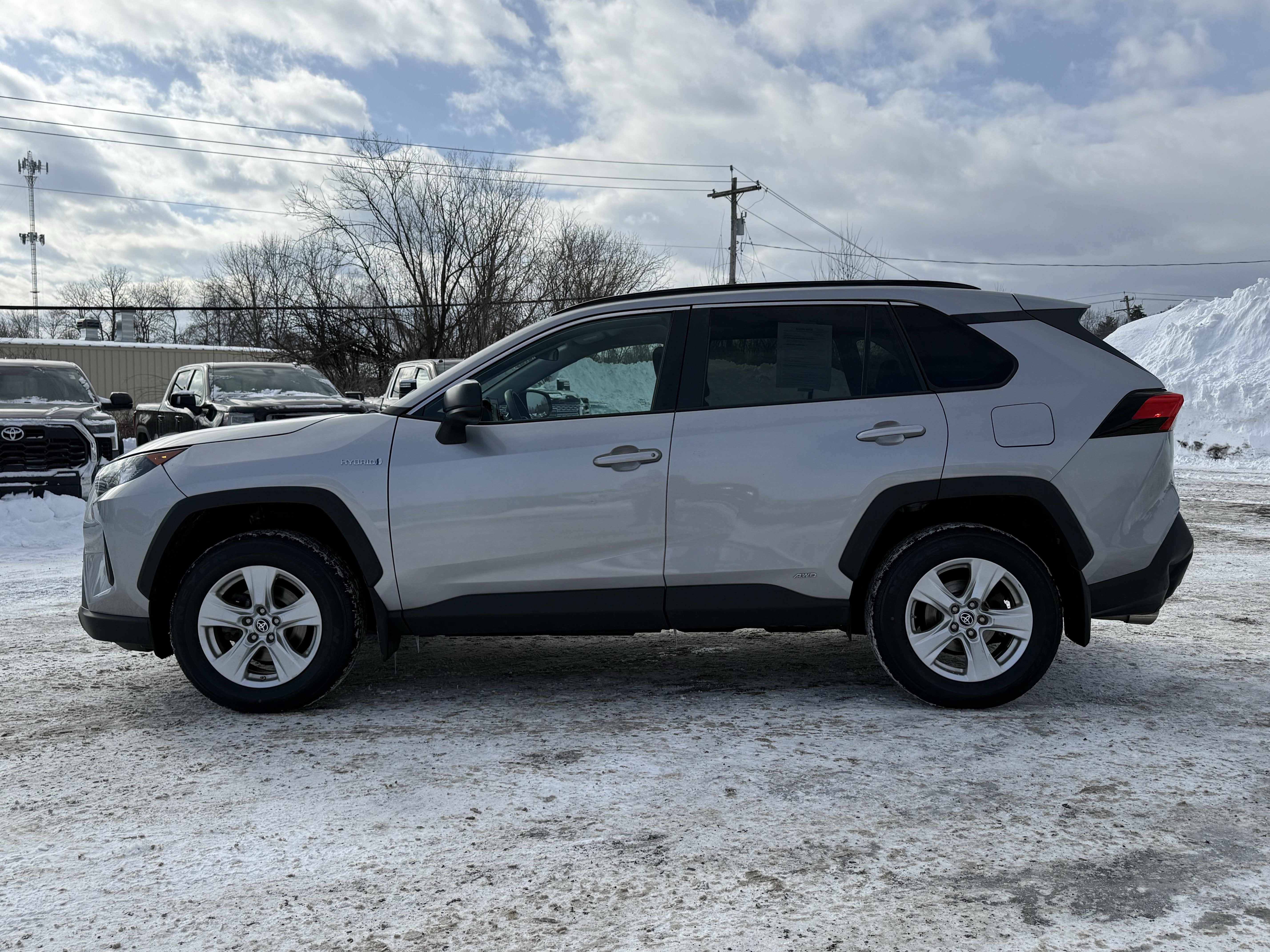 2021 Toyota RAV4 Hybrid LE
