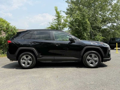 2022 Toyota RAV4 Hybrid LE