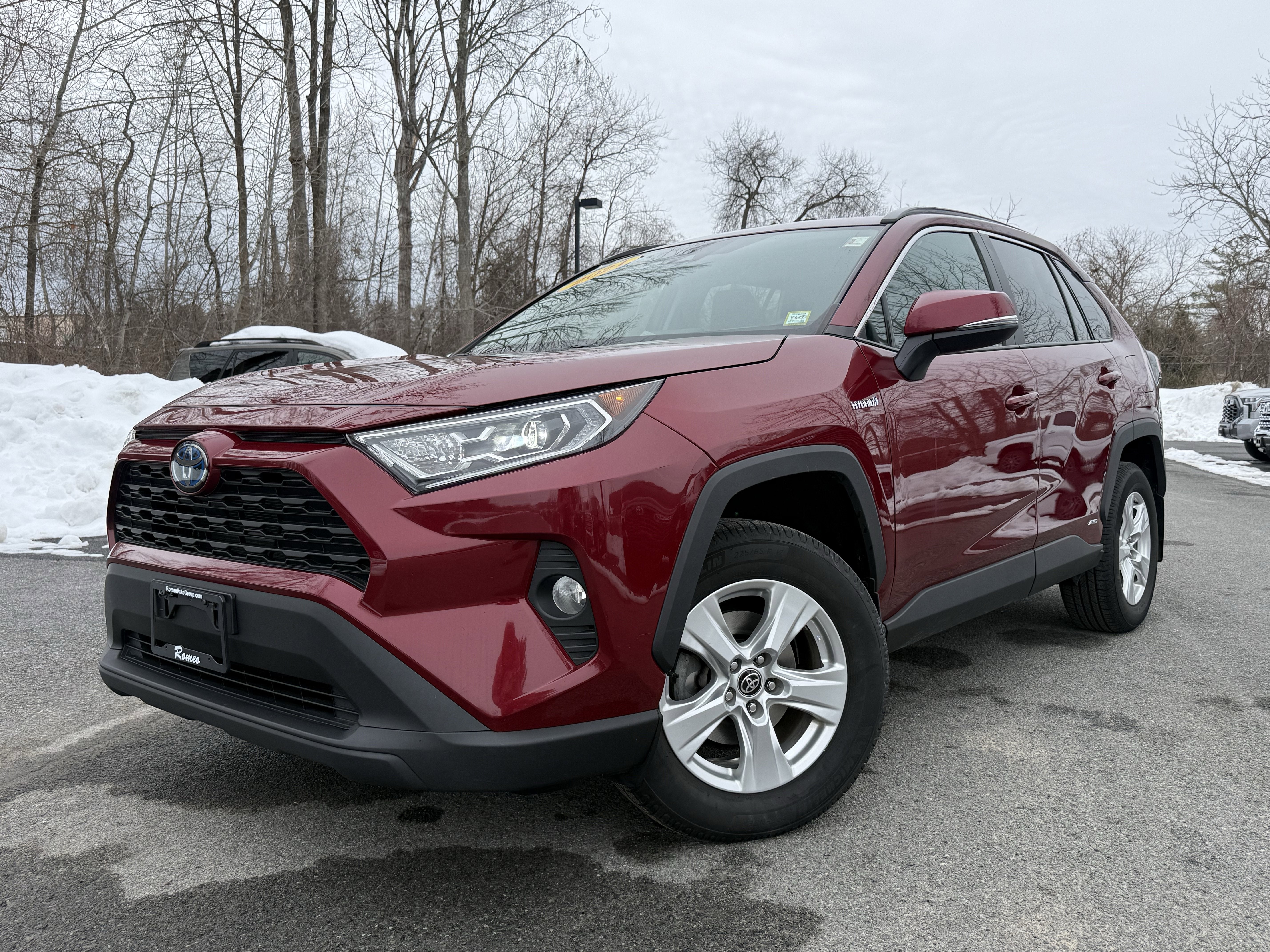 2021 Toyota RAV4 Hybrid XLE