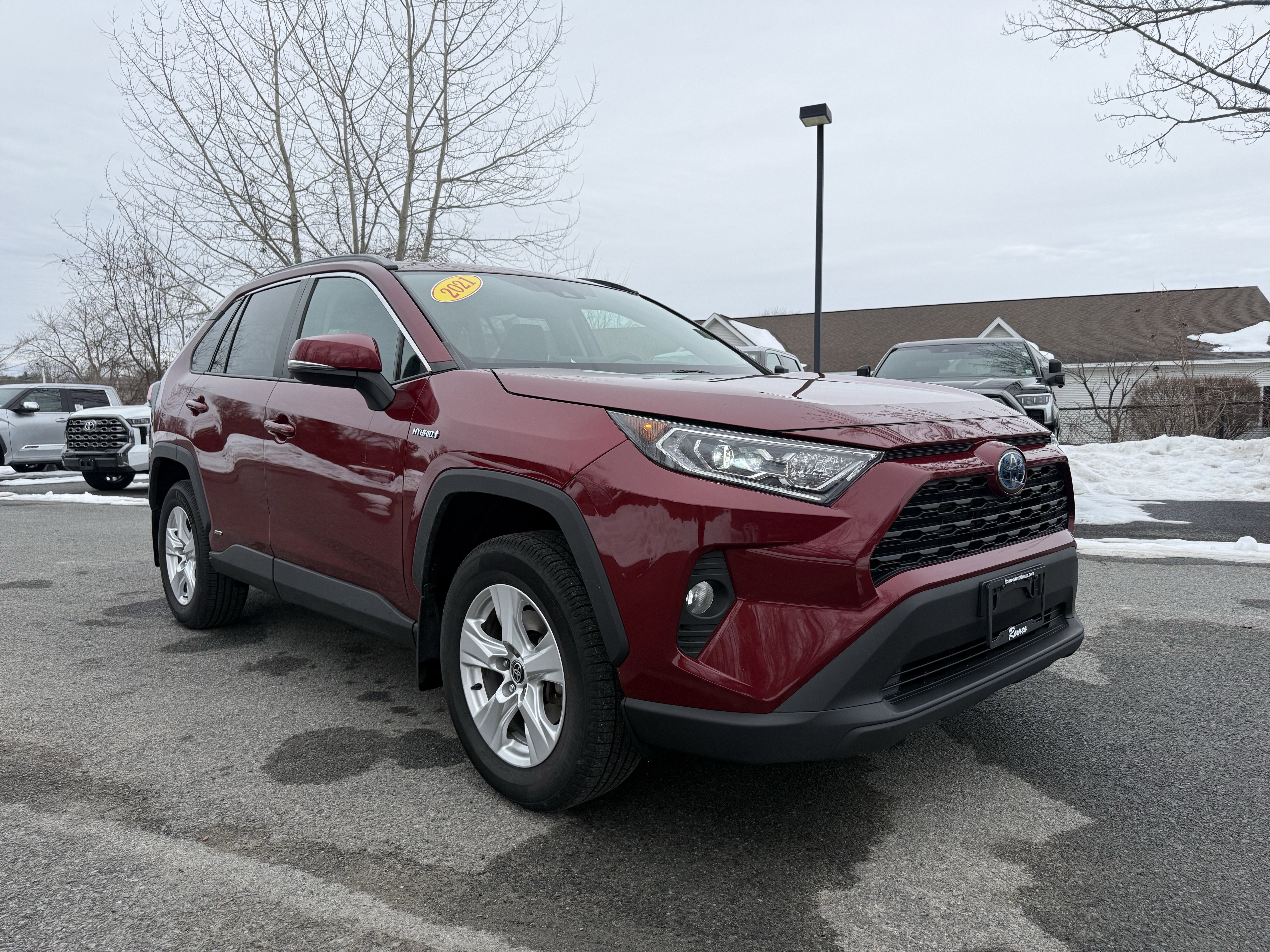 2021 Toyota RAV4 Hybrid XLE
