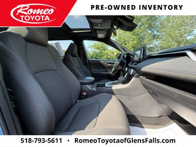 2022 Toyota RAV4 Hybrid SE