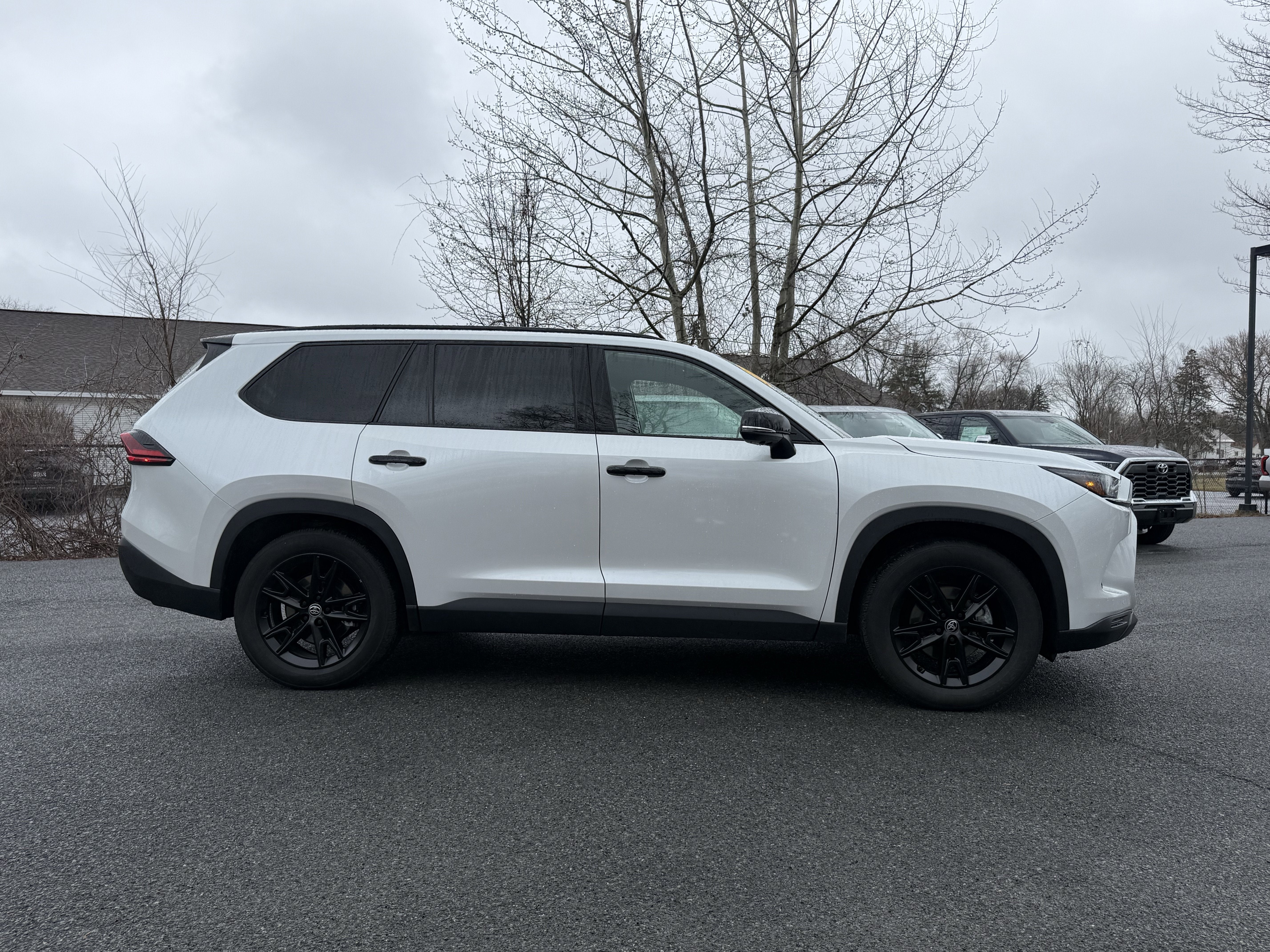 2025 Toyota Grand Highlander Hybrid Nightshade Edition