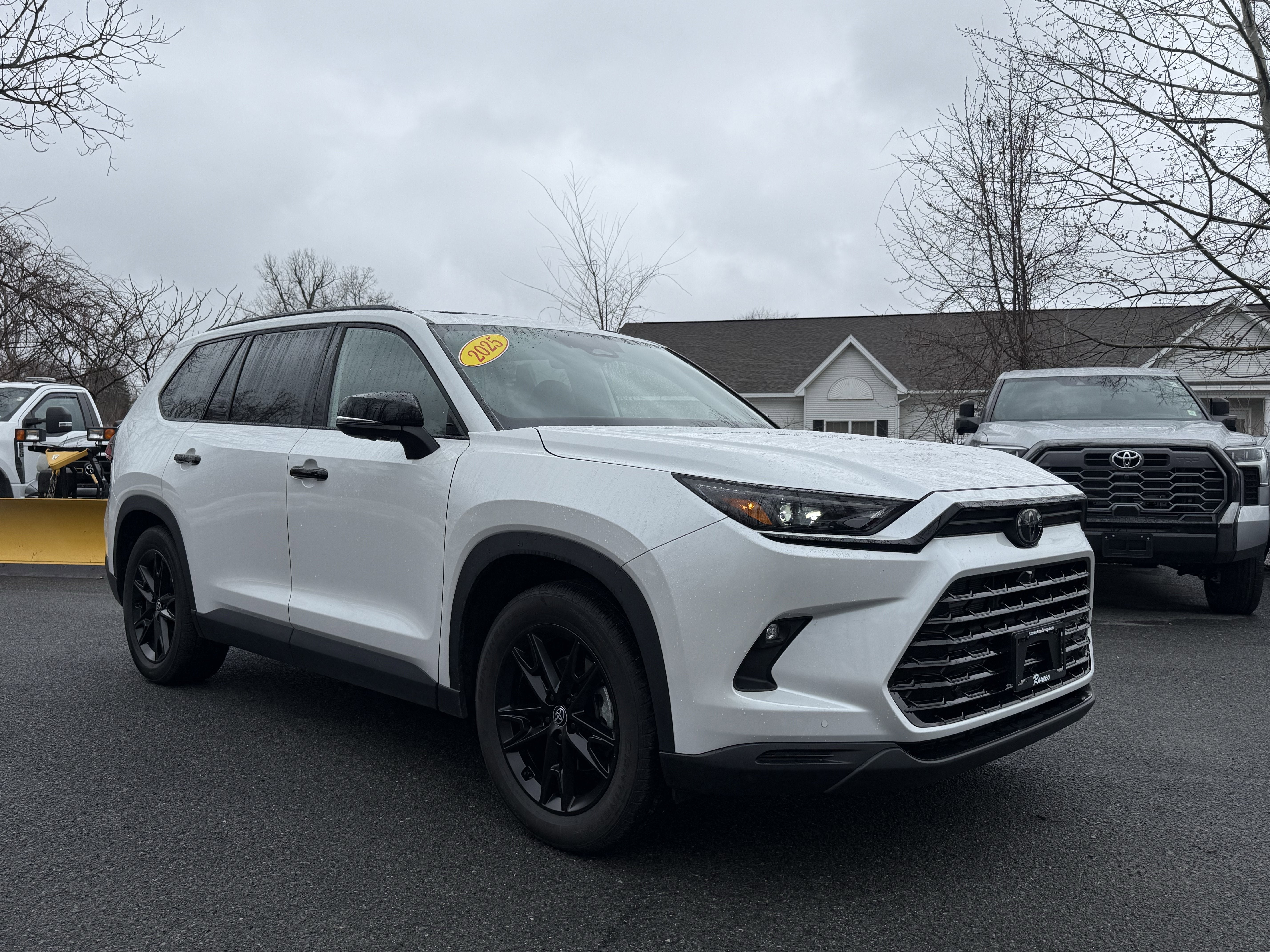 2025 Toyota Grand Highlander Hybrid Nightshade Edition