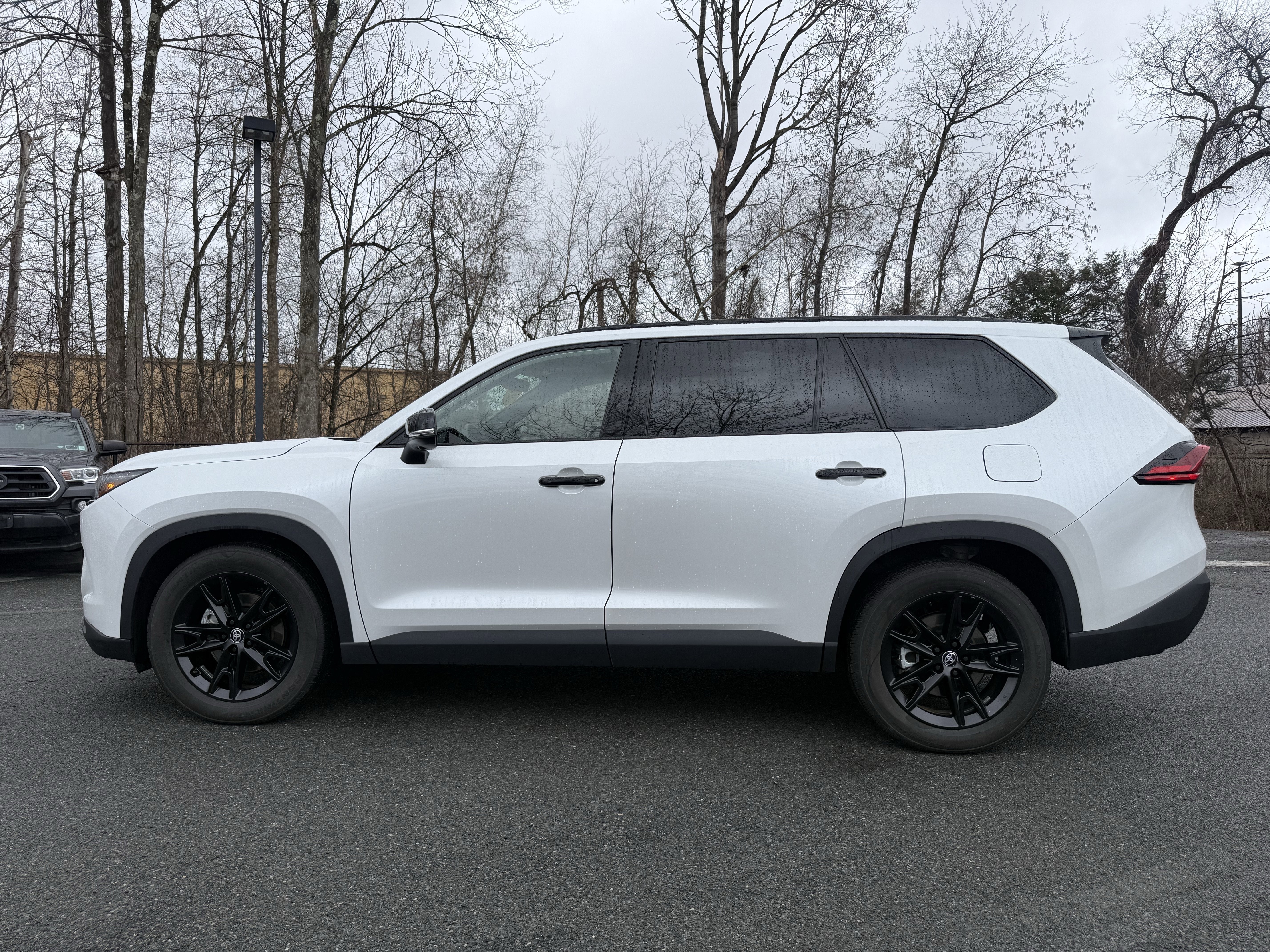 2025 Toyota Grand Highlander Hybrid Nightshade Edition