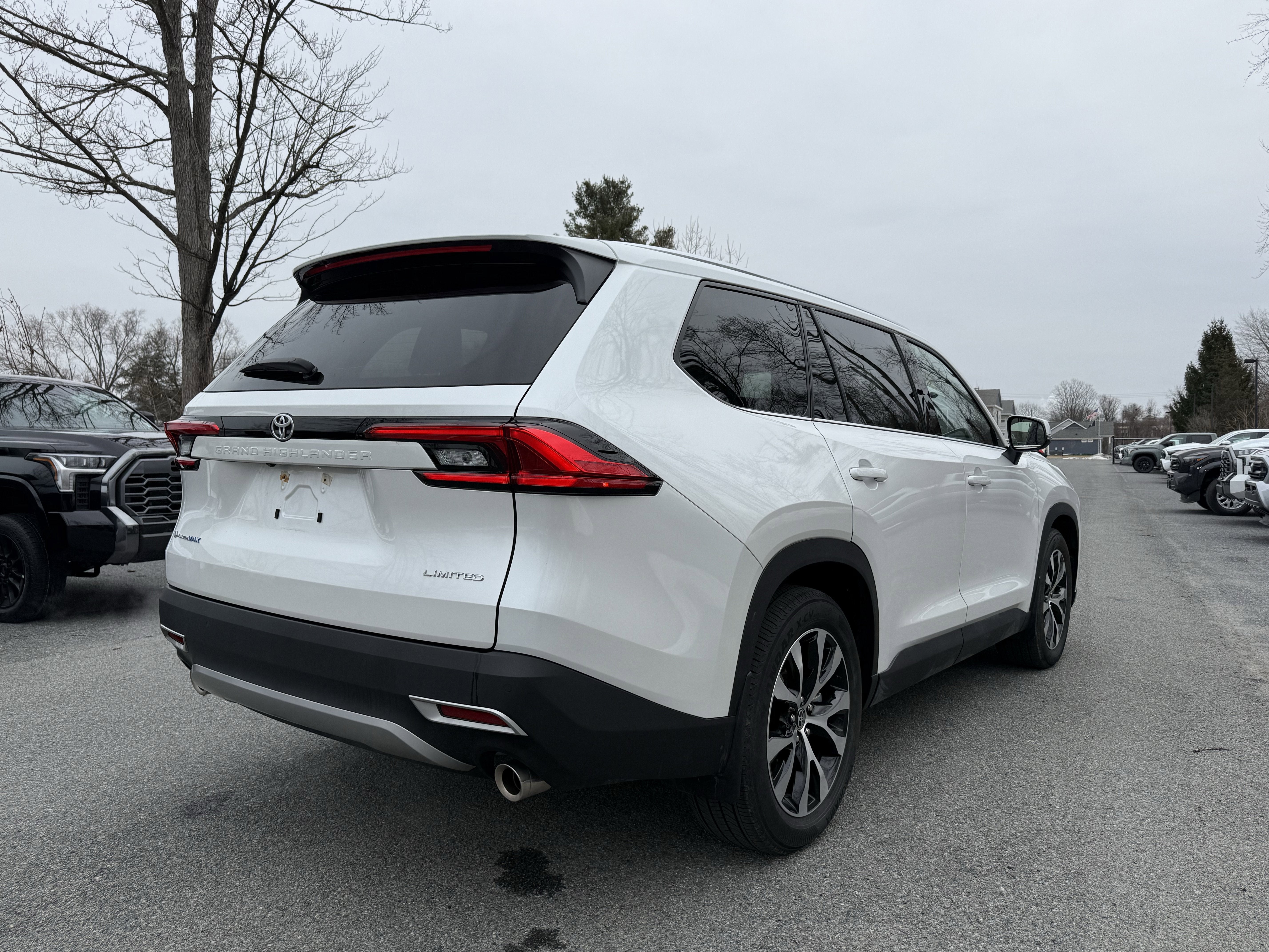 2024 Toyota Grand Highlander Hybrid Base