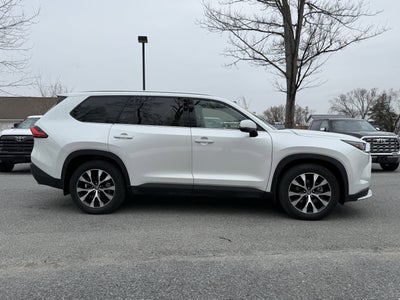 2024 Toyota Grand Highlander Hybrid Base