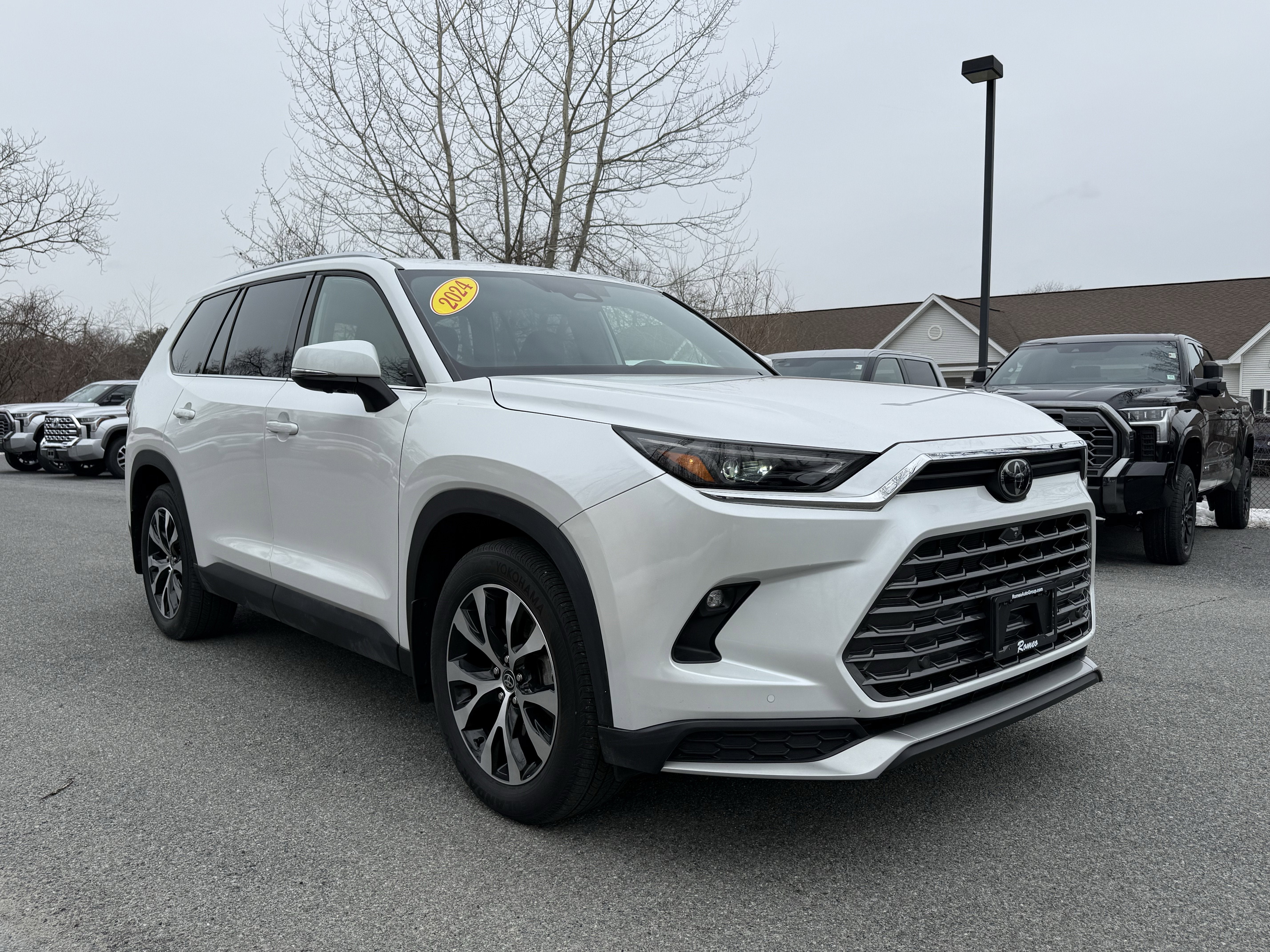 2024 Toyota Grand Highlander Hybrid Base