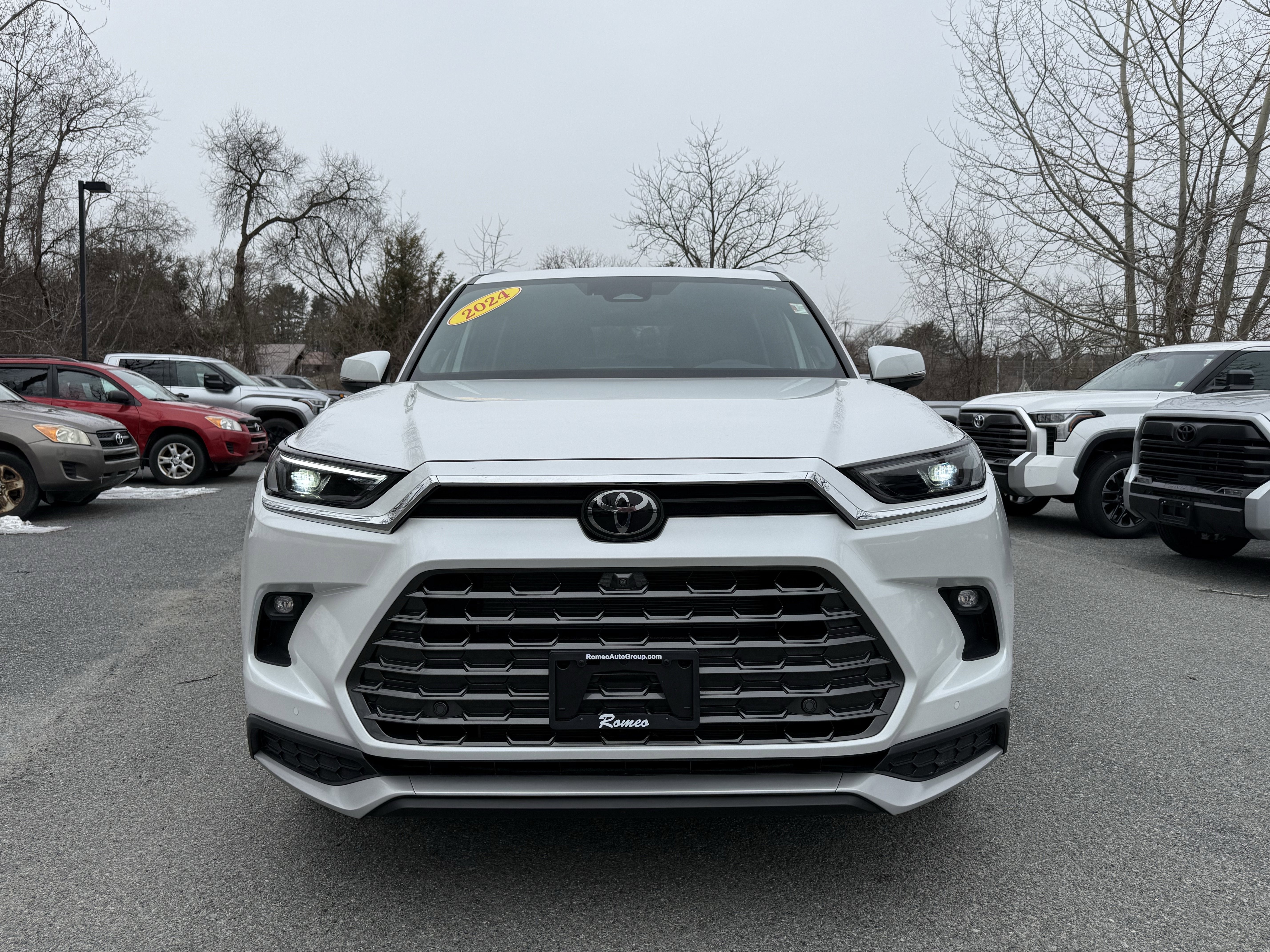 2024 Toyota Grand Highlander Hybrid Base