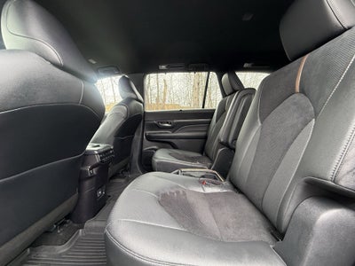 2024 Toyota Grand Highlander Hybrid Base