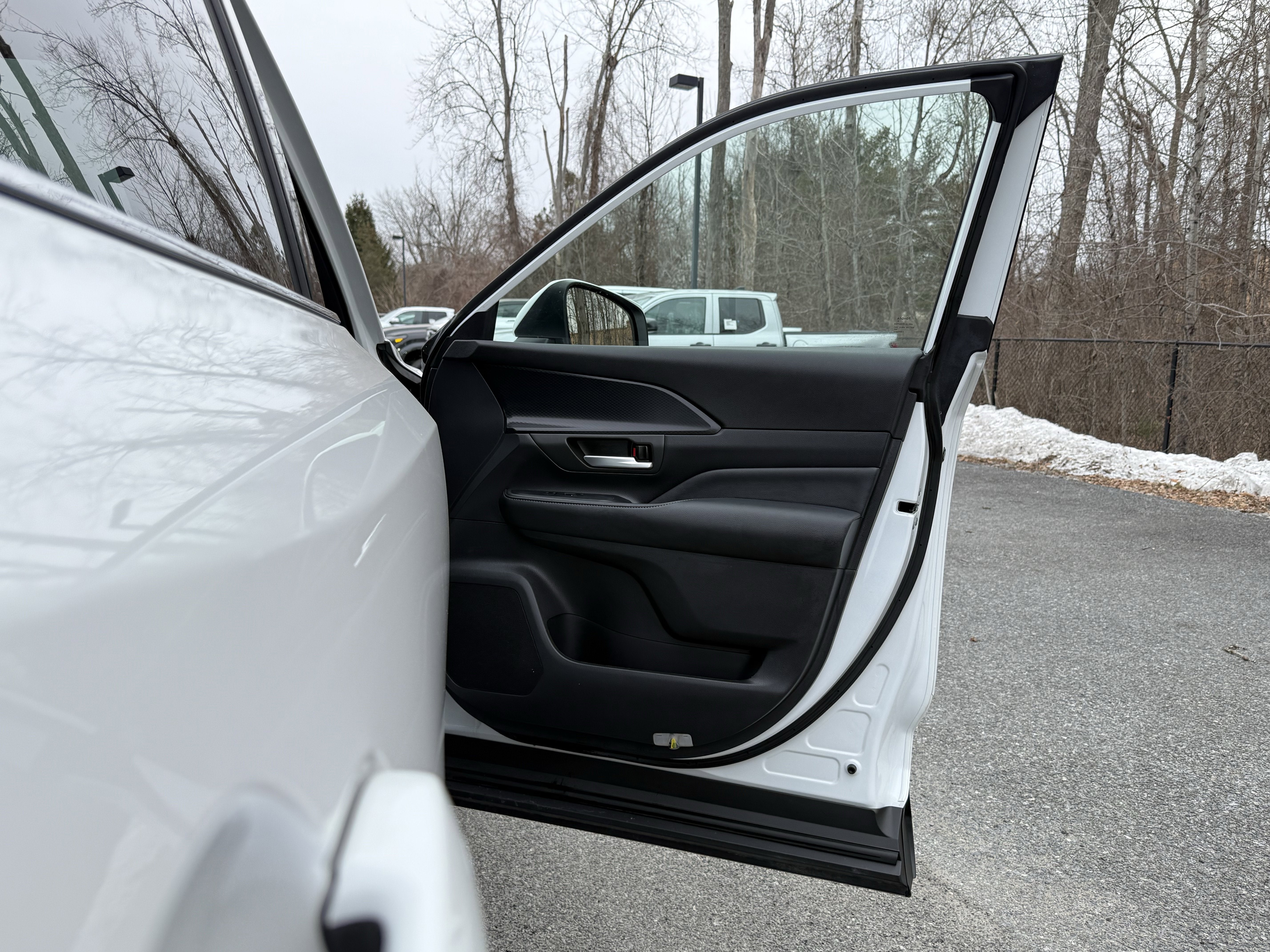 2024 Toyota Grand Highlander Hybrid Base