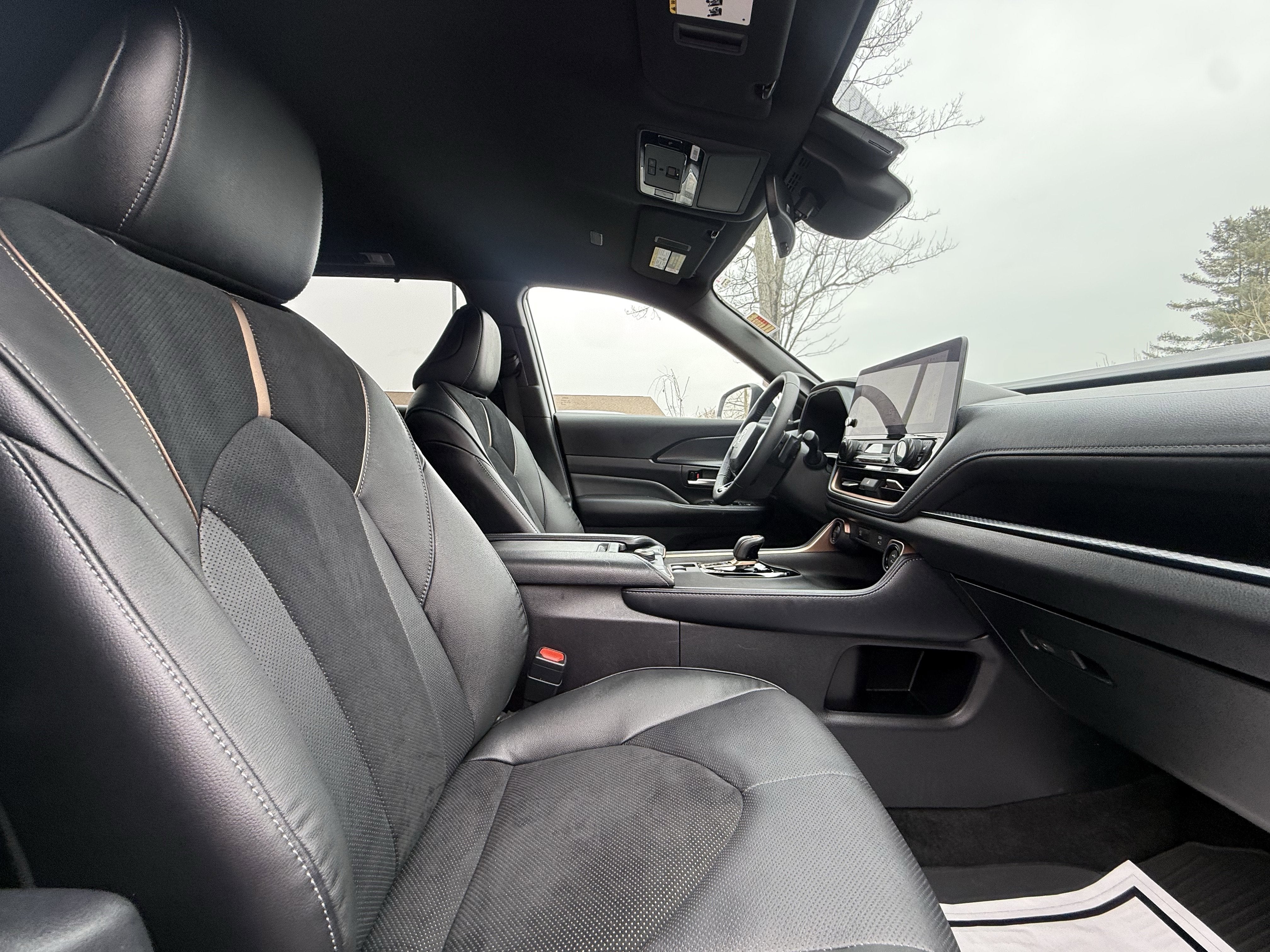 2024 Toyota Grand Highlander Hybrid Base