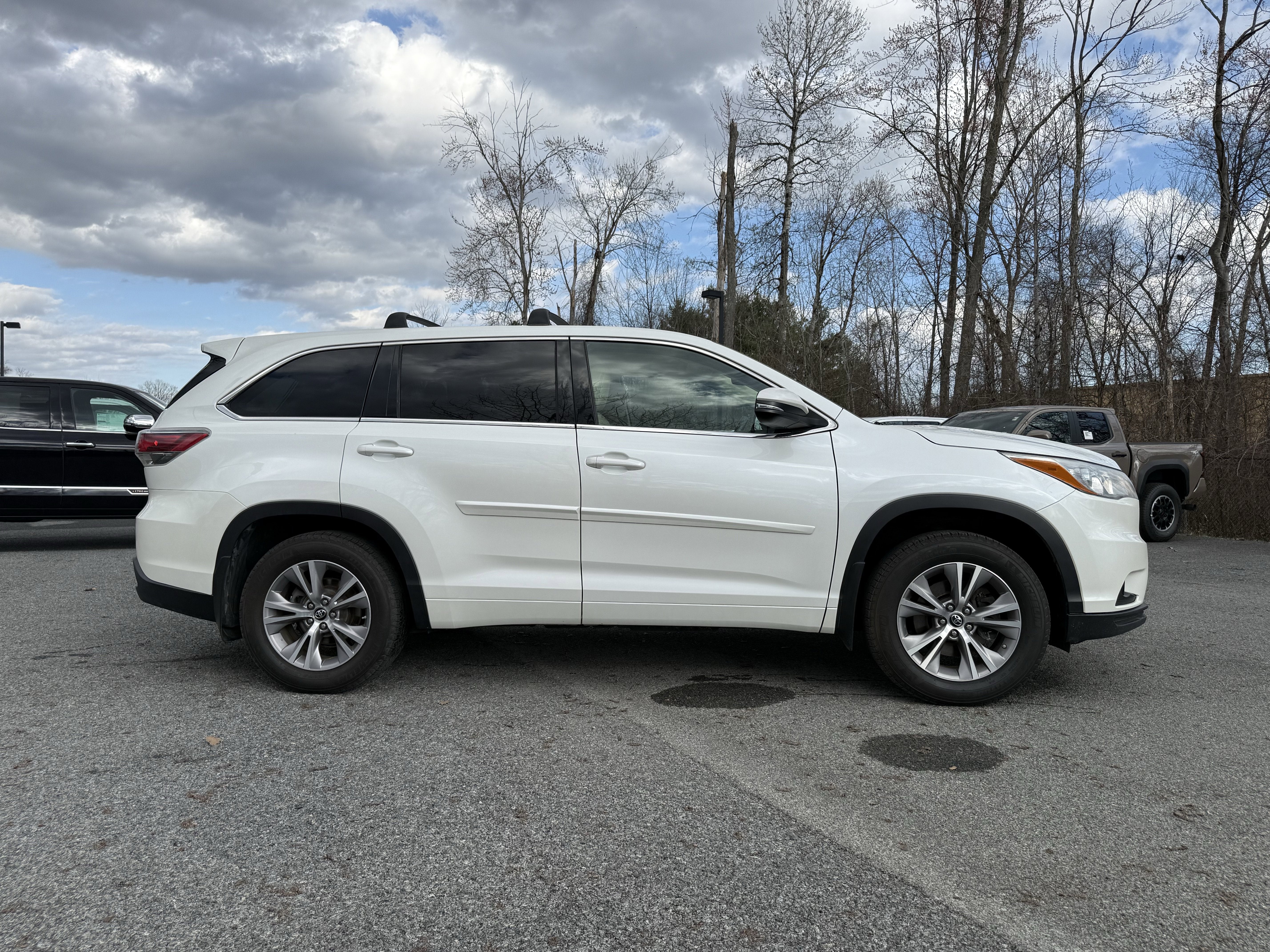 2016 Toyota Highlander LE Plus V6