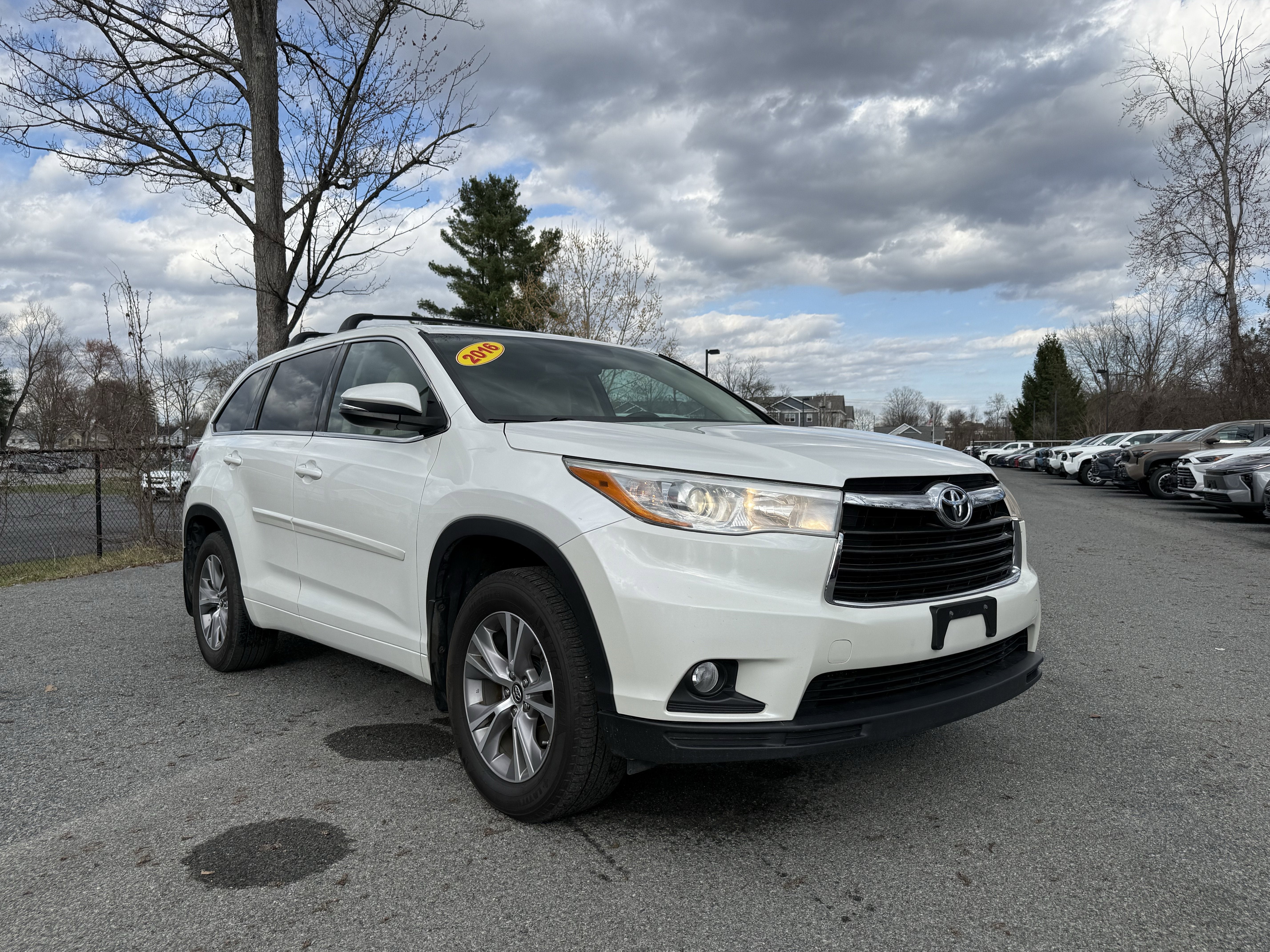 2016 Toyota Highlander LE Plus V6