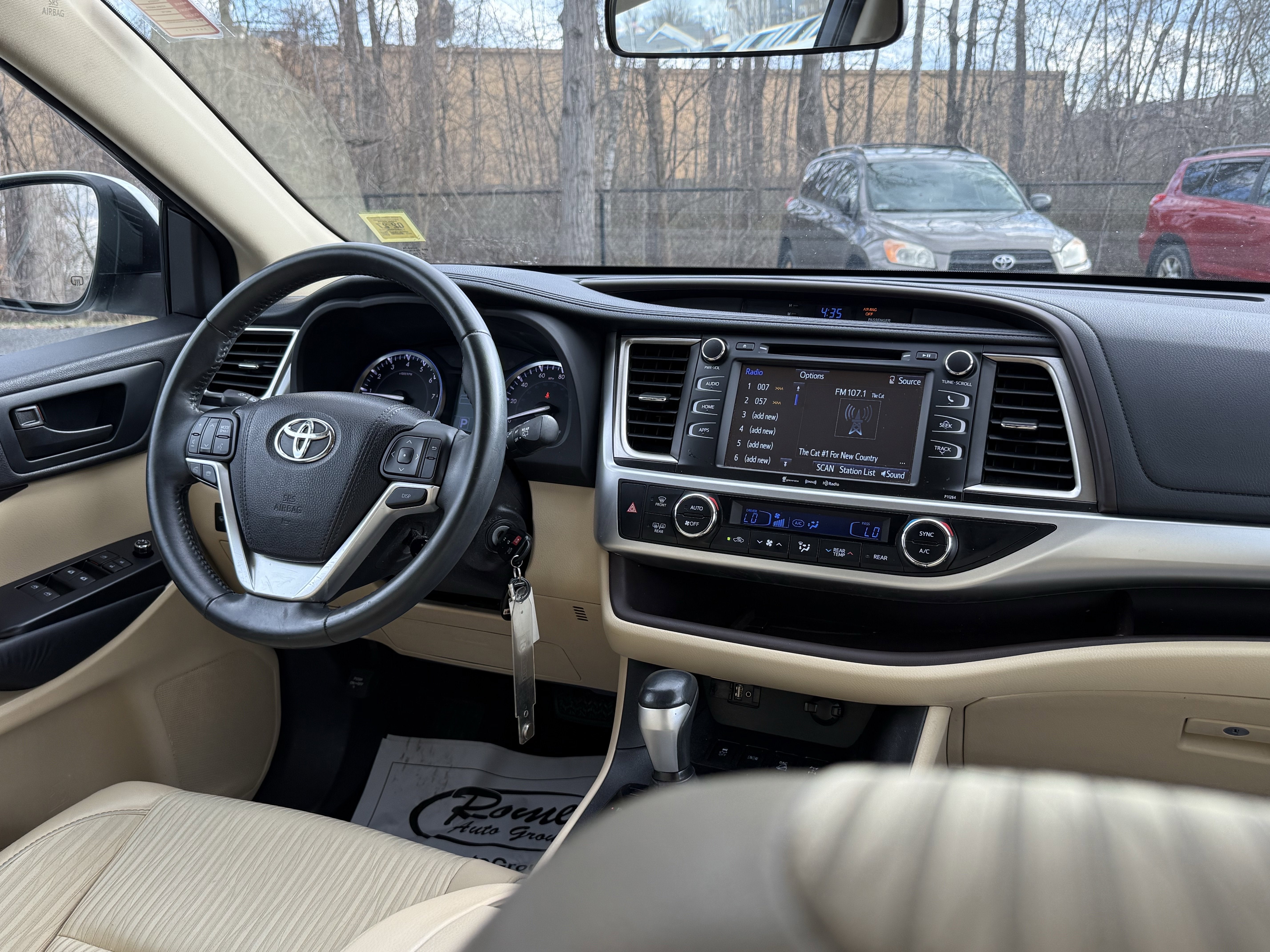 2016 Toyota Highlander LE Plus V6