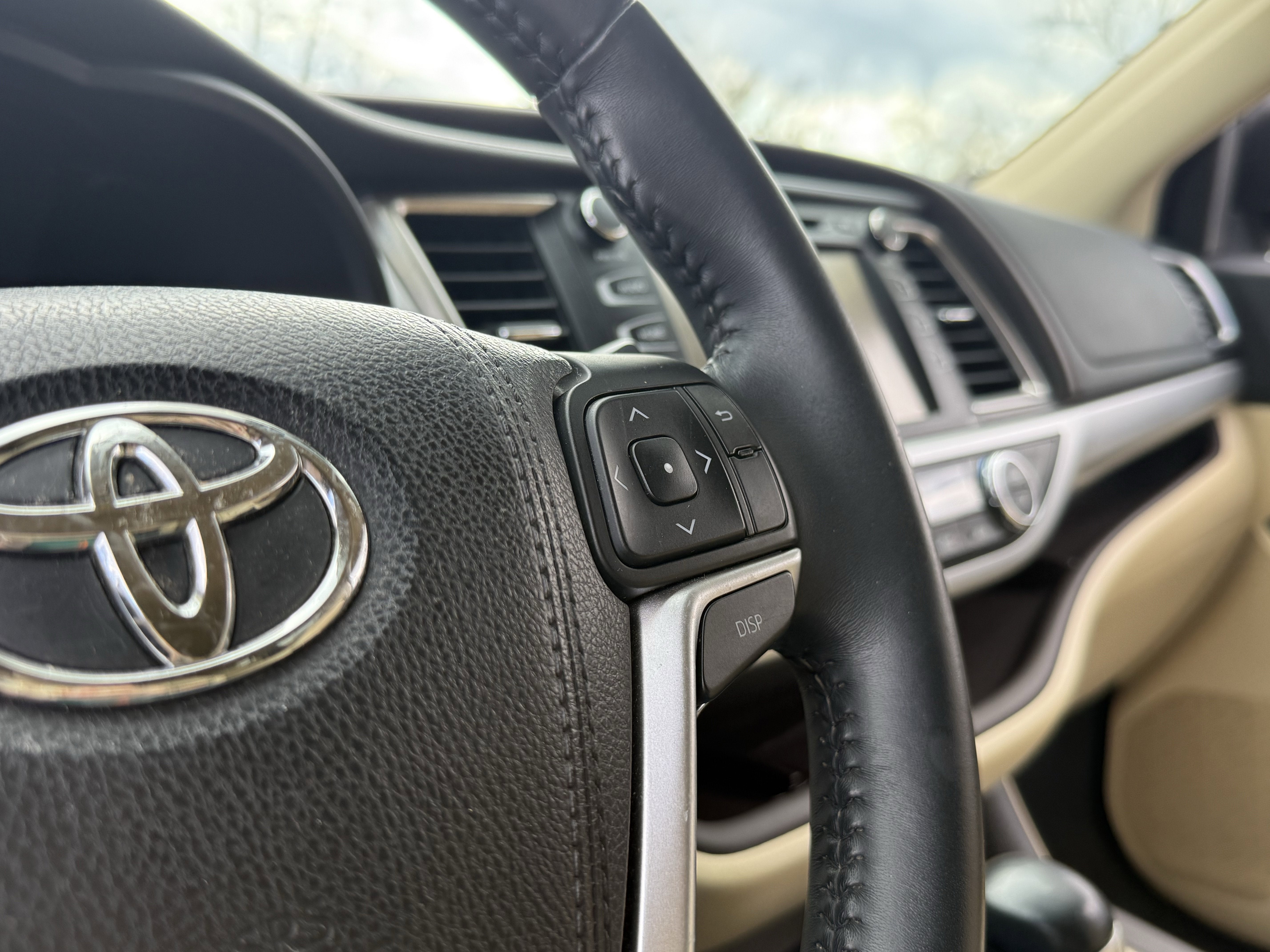 2016 Toyota Highlander LE Plus V6