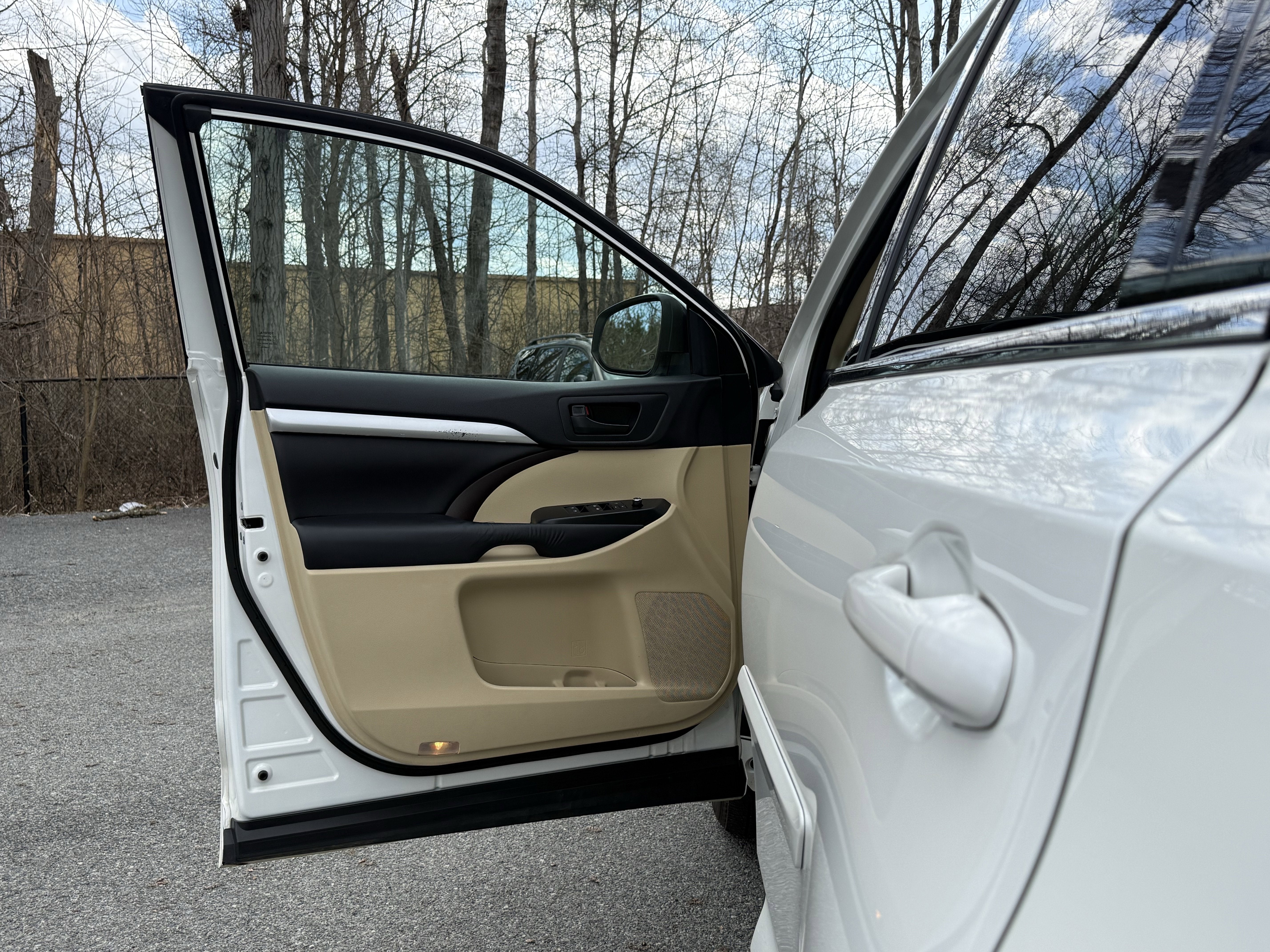 2016 Toyota Highlander LE Plus V6