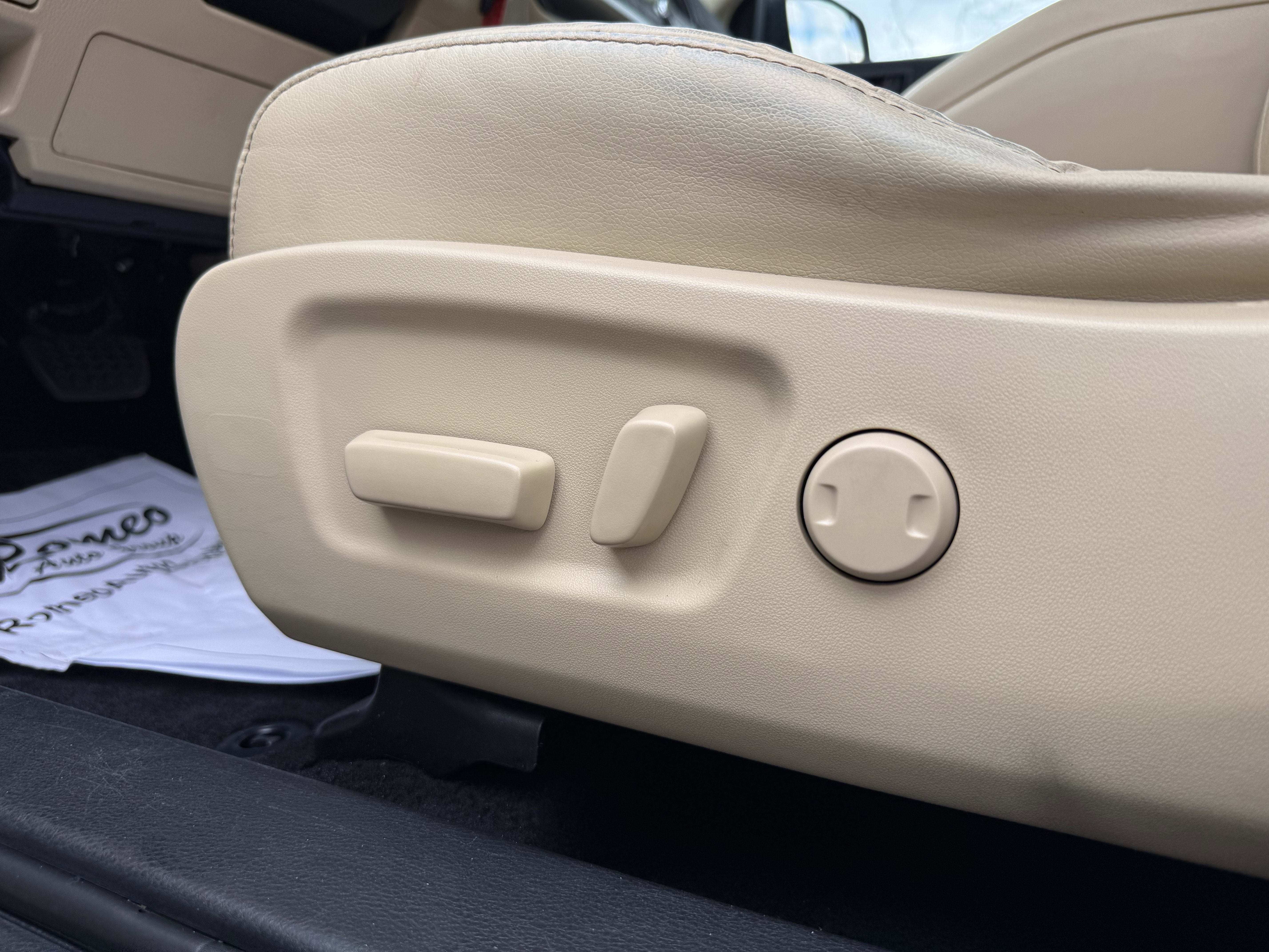 2016 Toyota Highlander LE Plus V6