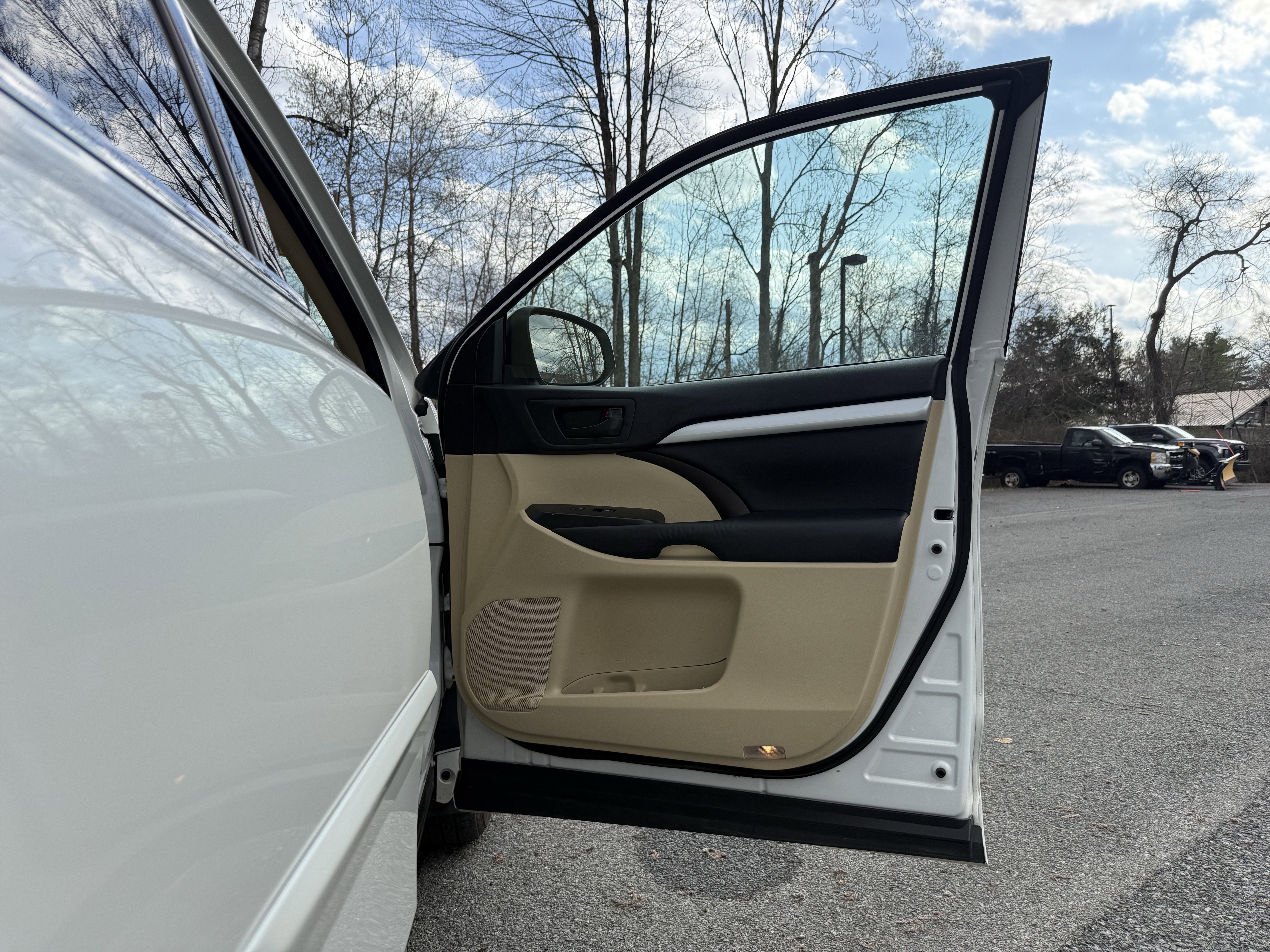 2016 Toyota Highlander LE Plus V6