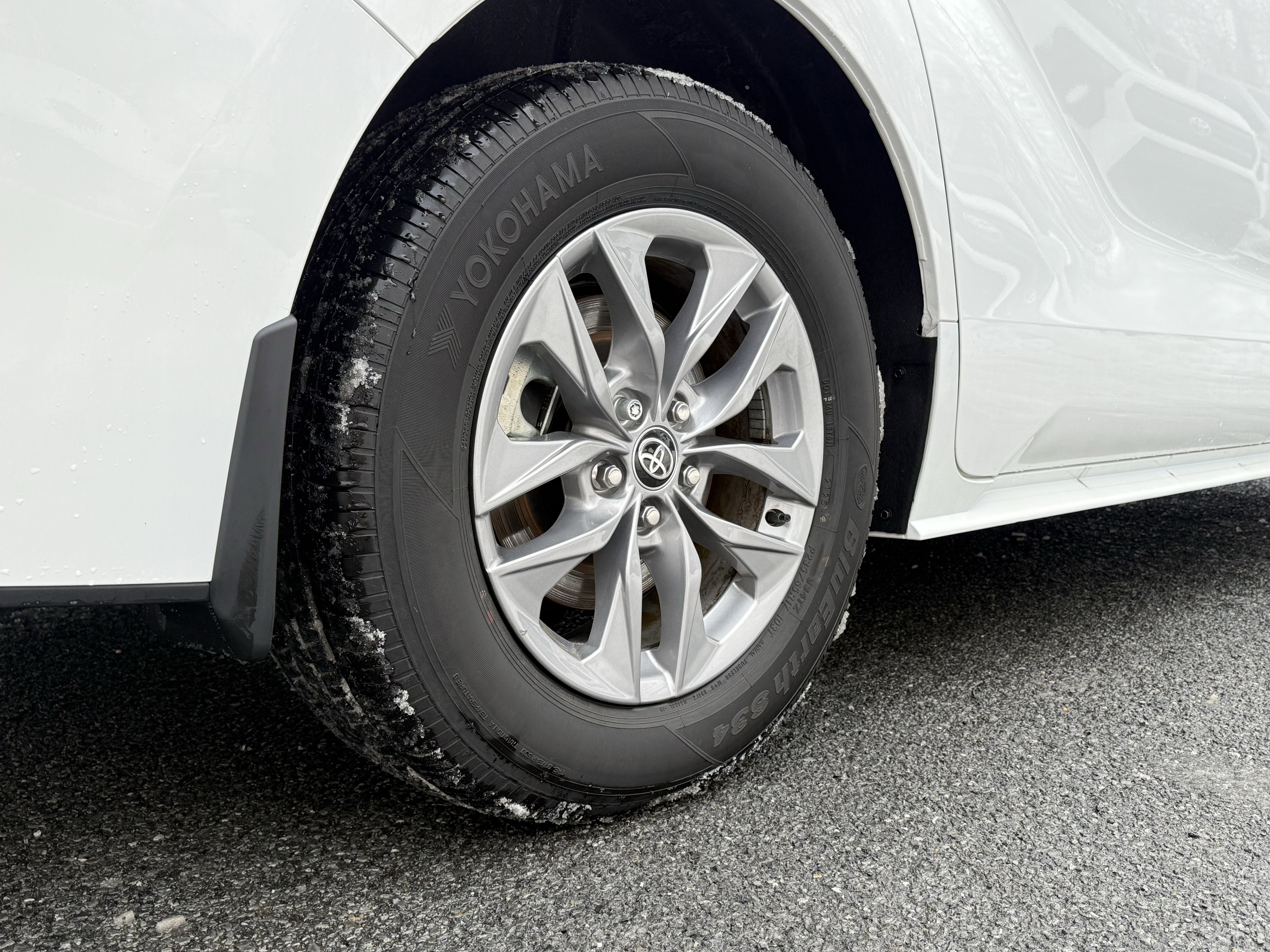 2025 Toyota Sienna LE 8 Passenger