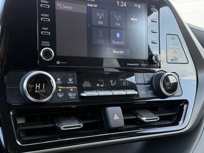 2020 Toyota Highlander LE