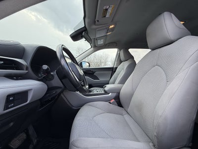 2020 Toyota Highlander LE