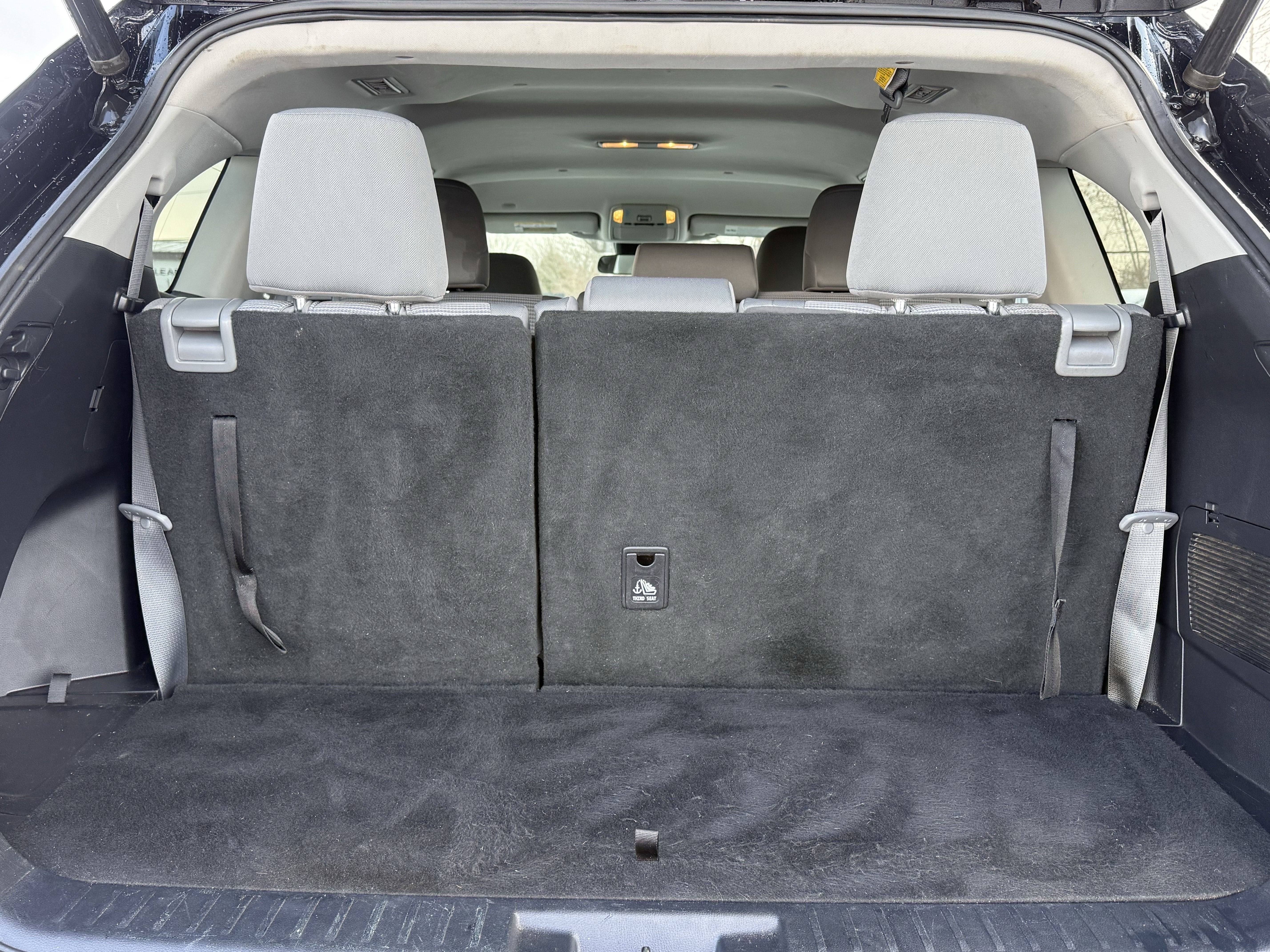 2020 Toyota Highlander LE