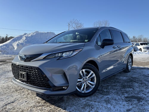 2023 Toyota Sienna XSE 7 Passenger