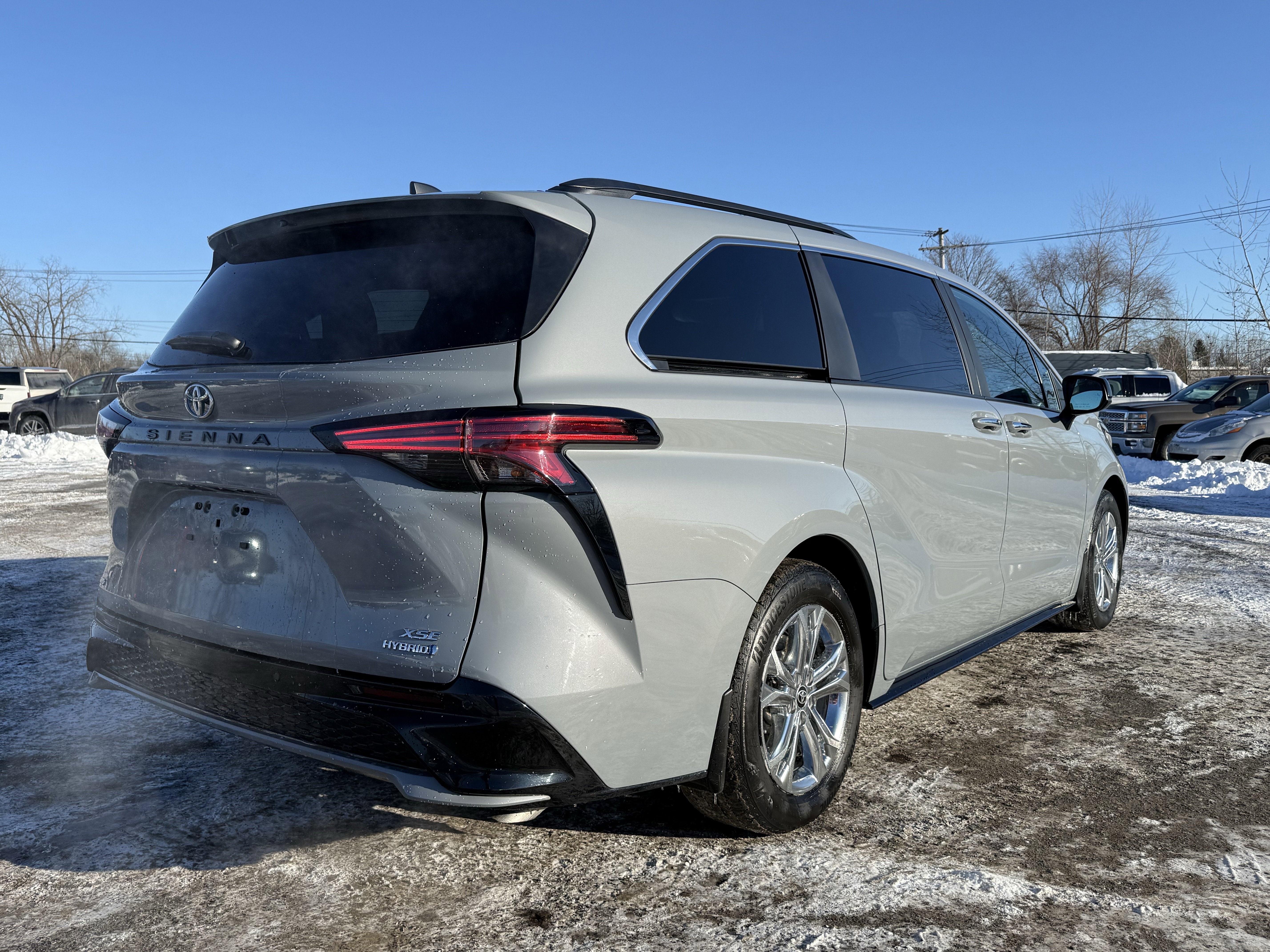 2023 Toyota Sienna XSE 7 Passenger