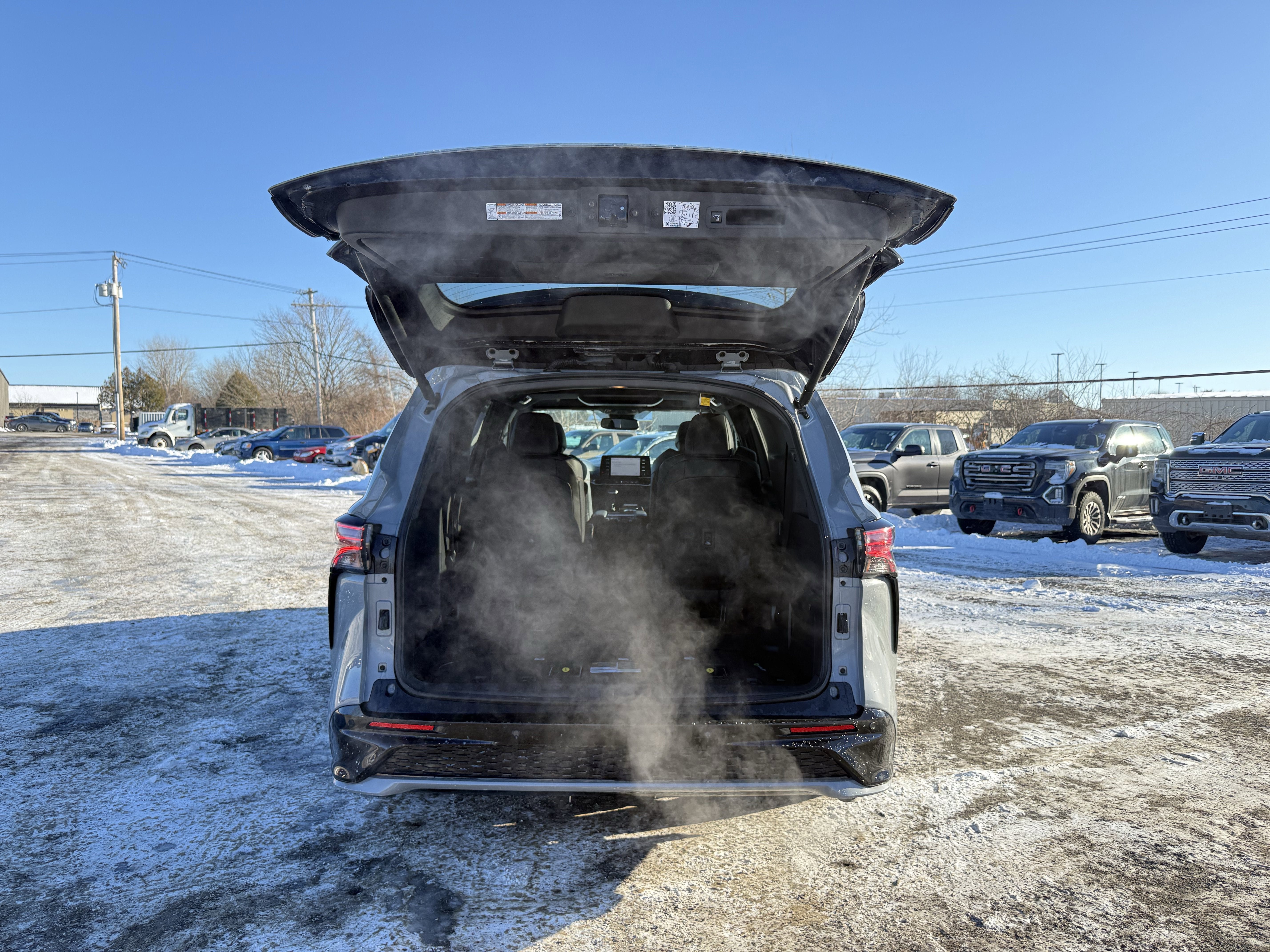 2023 Toyota Sienna XSE 7 Passenger